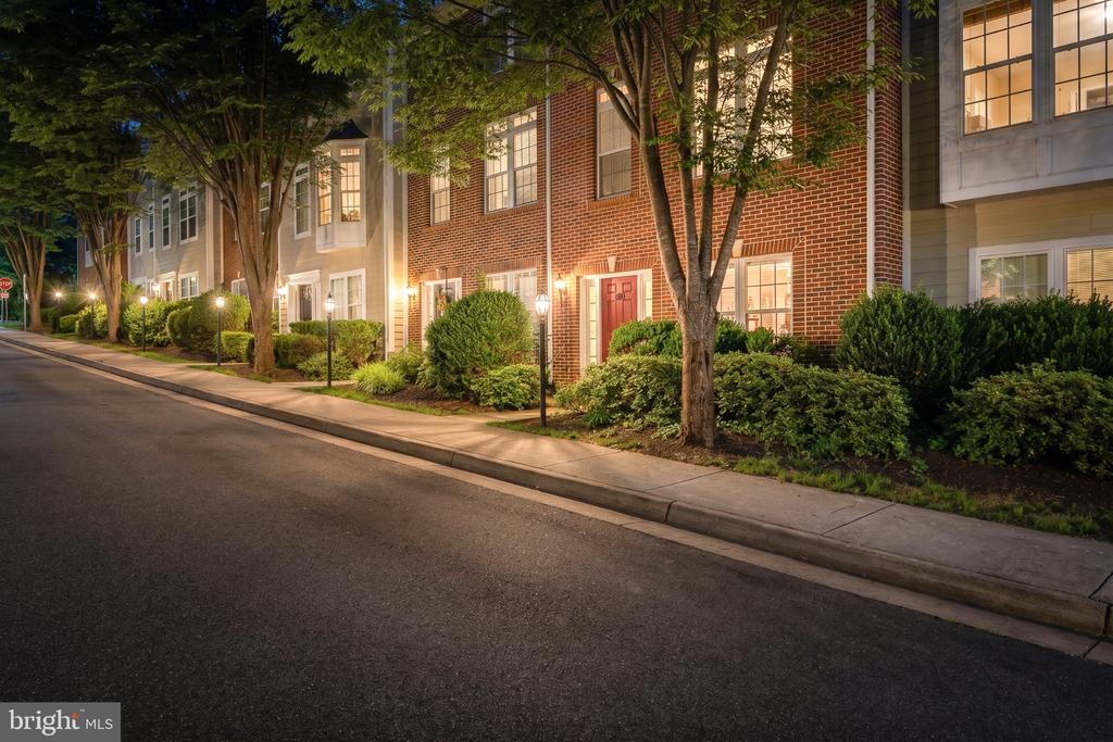 920 BING LN, CHARLOTTESVILLE, Virginia 22903, 3 Bedrooms Bedrooms, ,3 BathroomsBathrooms,Residential,920 BING LN,VACO2000236 MLS # VACO2000236