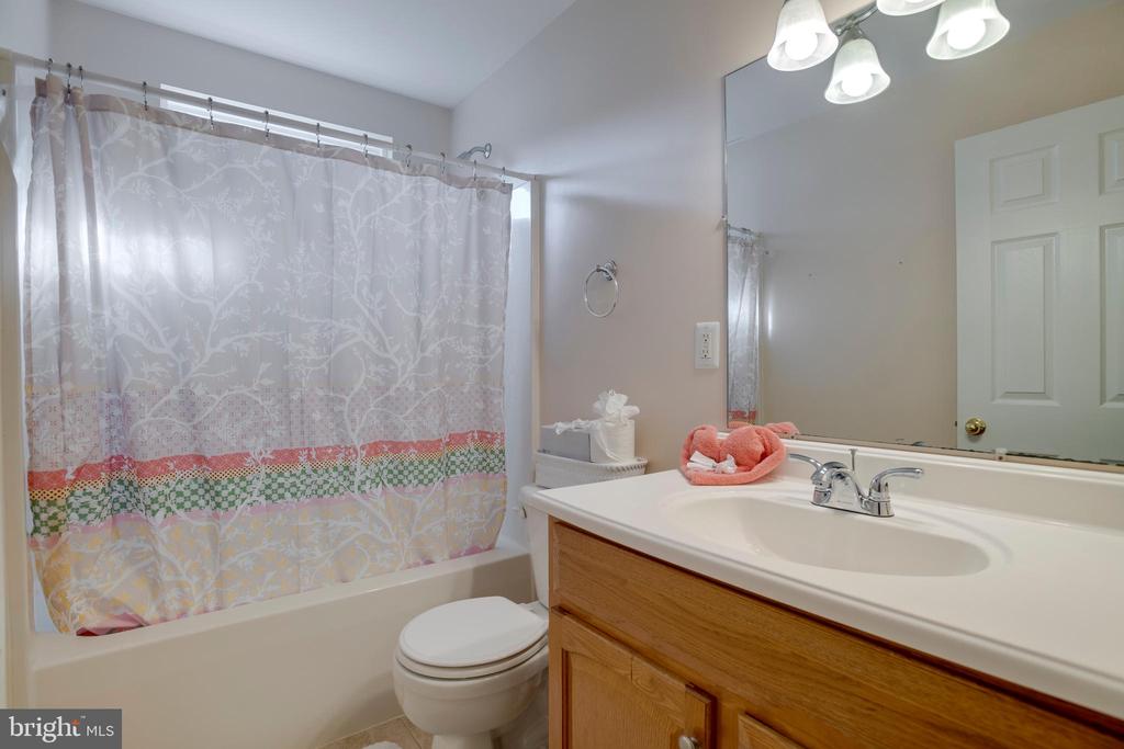 35508 WILDERNESS SHORES WAY, LOCUST GROVE, Virginia 22508, 3 Bedrooms Bedrooms, ,2 BathroomsBathrooms,Residential,35508 WILDERNESS SHORES WAY,VAOR2014382 MLS # VAOR2014382 35508 WILDERNESS SHORES WAY, LOCUST GROVE, Virginia 22508, 3 Bedrooms Bedrooms, ,2 BathroomsBathrooms,Residential,35508 WILDERNESS SHORES WAY,VAOR2014382 MLS # VAOR2014382