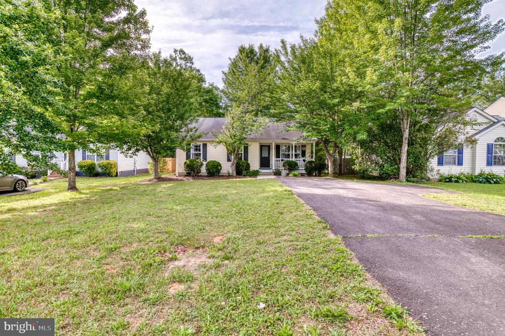 35508 WILDERNESS SHORES WAY, LOCUST GROVE, Virginia 22508, 3 Bedrooms Bedrooms, ,2 BathroomsBathrooms,Residential,35508 WILDERNESS SHORES WAY,VAOR2014382 MLS # VAOR2014382 35508 WILDERNESS SHORES WAY, LOCUST GROVE, Virginia 22508, 3 Bedrooms Bedrooms, ,2 BathroomsBathrooms,Residential,35508 WILDERNESS SHORES WAY,VAOR2014382 MLS # VAOR2014382