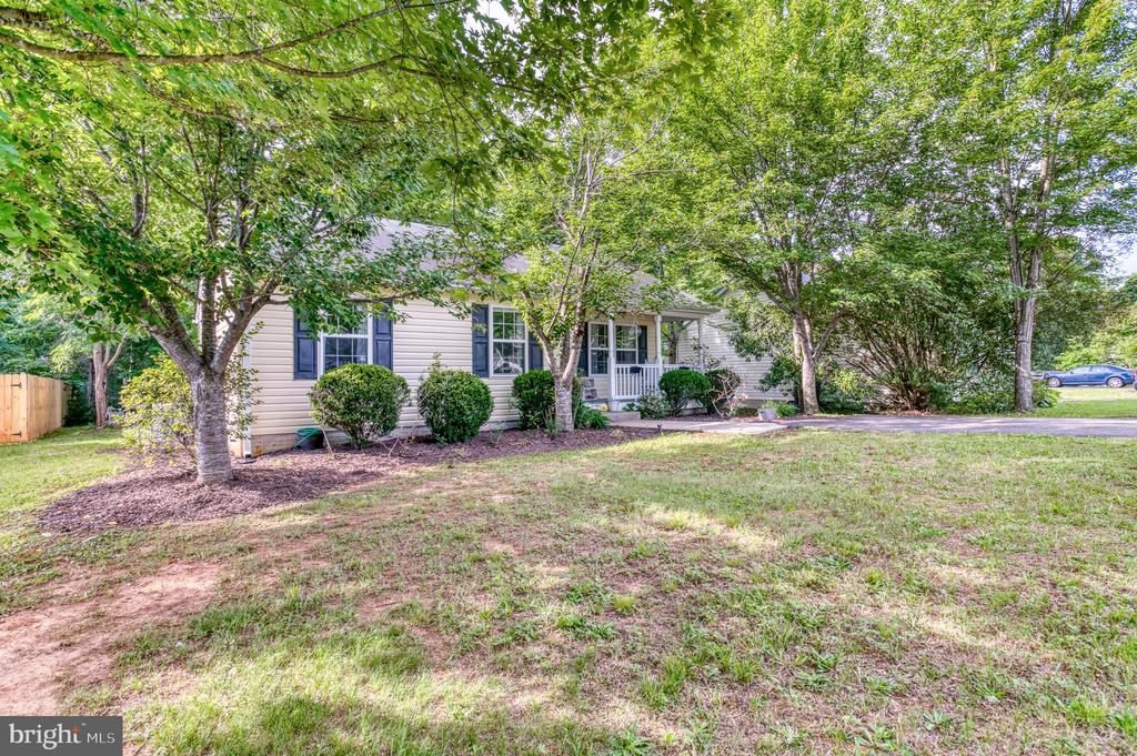35508 WILDERNESS SHORES WAY, LOCUST GROVE, Virginia 22508, 3 Bedrooms Bedrooms, ,2 BathroomsBathrooms,Residential,35508 WILDERNESS SHORES WAY,VAOR2014382 MLS # VAOR2014382 35508 WILDERNESS SHORES WAY, LOCUST GROVE, Virginia 22508, 3 Bedrooms Bedrooms, ,2 BathroomsBathrooms,Residential,35508 WILDERNESS SHORES WAY,VAOR2014382 MLS # VAOR2014382