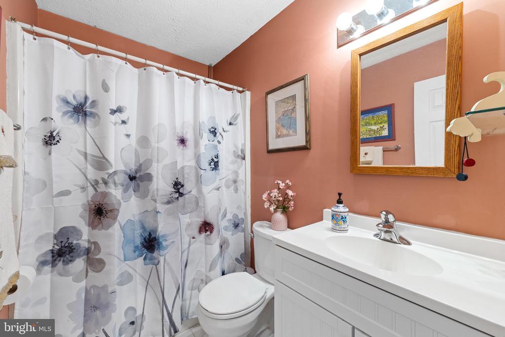 14776 PORTERFIELD DR, ORANGE, Virginia 22960, 3 Bedrooms Bedrooms, ,2 BathroomsBathrooms,Residential,14776 PORTERFIELD DR,VAOR2014392 MLS # VAOR2014392 14776 PORTERFIELD DR, ORANGE, Virginia 22960, 3 Bedrooms Bedrooms, ,2 BathroomsBathrooms,Residential,14776 PORTERFIELD DR,VAOR2014392 MLS # VAOR2014392