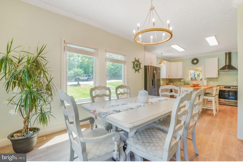 6617 TIMBERBROOK LN, SPOTSYLVANIA, Virginia 22551, 5 Bedrooms Bedrooms, ,2 BathroomsBathrooms,Residential,6617 TIMBERBROOK LN,VASP2042664 MLS # VASP2042664 6617 TIMBERBROOK LN, SPOTSYLVANIA, Virginia 22551, 5 Bedrooms Bedrooms, ,2 BathroomsBathrooms,Residential,6617 TIMBERBROOK LN,VASP2042664 MLS # VASP2042664