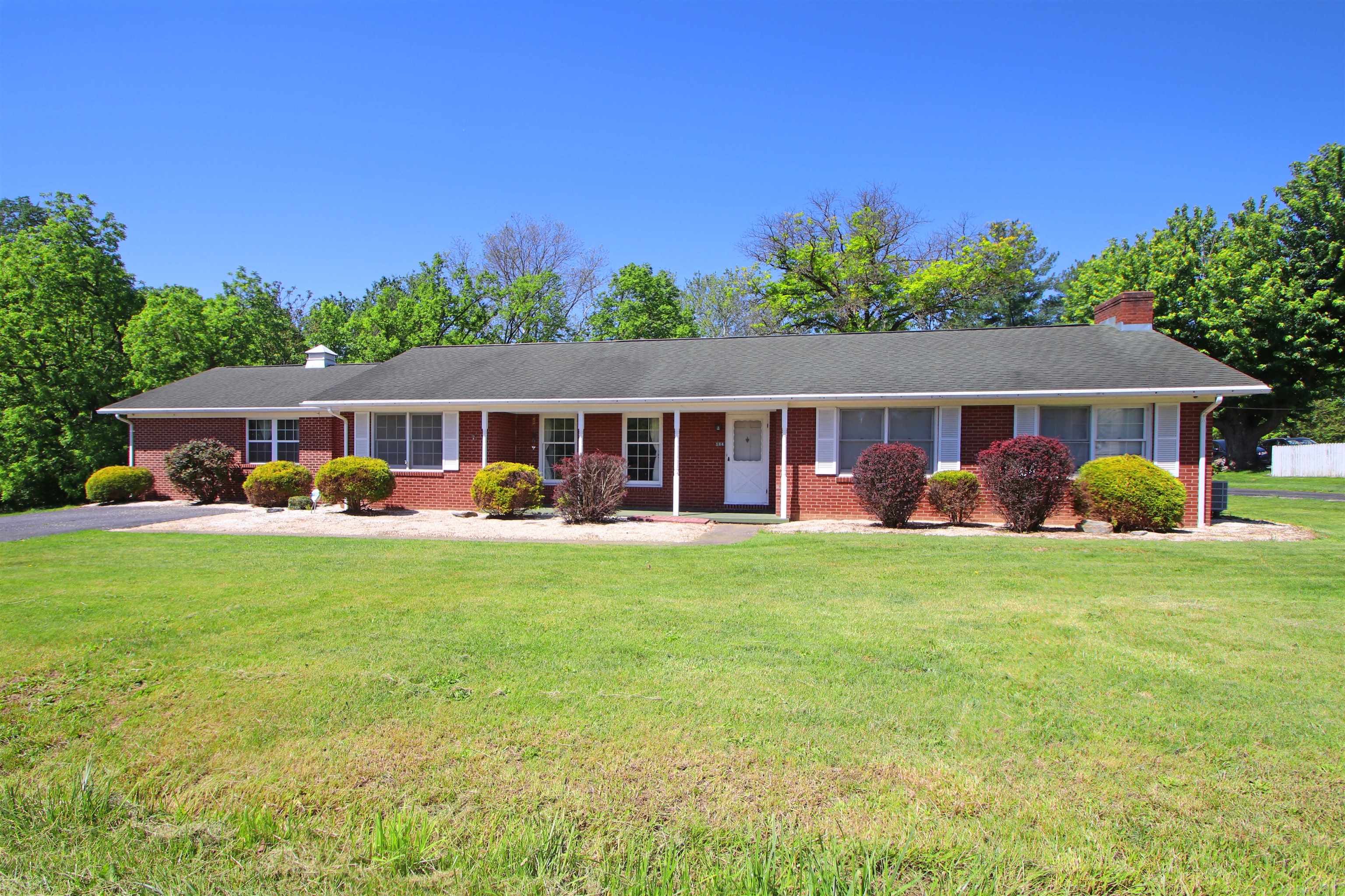 184 ORCHARD DR, TIMBERVILLE, Virginia 22853, 4 Bedrooms Bedrooms, ,3 BathroomsBathrooms,Residential,184 ORCHARD DR,678017 MLS # 678017 184 ORCHARD DR, TIMBERVILLE, Virginia 22853, 4 Bedrooms Bedrooms, ,3 BathroomsBathrooms,Residential,184 ORCHARD DR,678017 MLS # 678017