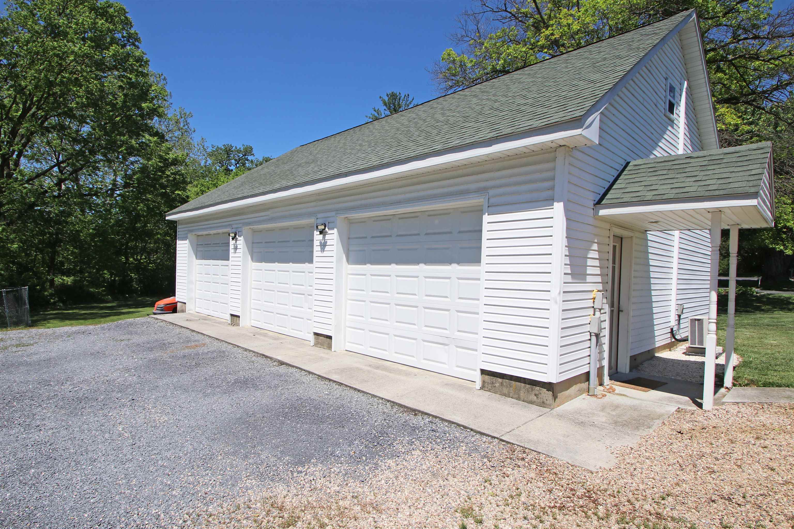184 ORCHARD DR, TIMBERVILLE, Virginia 22853, 4 Bedrooms Bedrooms, ,3 BathroomsBathrooms,Residential,184 ORCHARD DR,678017 MLS # 678017 184 ORCHARD DR, TIMBERVILLE, Virginia 22853, 4 Bedrooms Bedrooms, ,3 BathroomsBathrooms,Residential,184 ORCHARD DR,678017 MLS # 678017