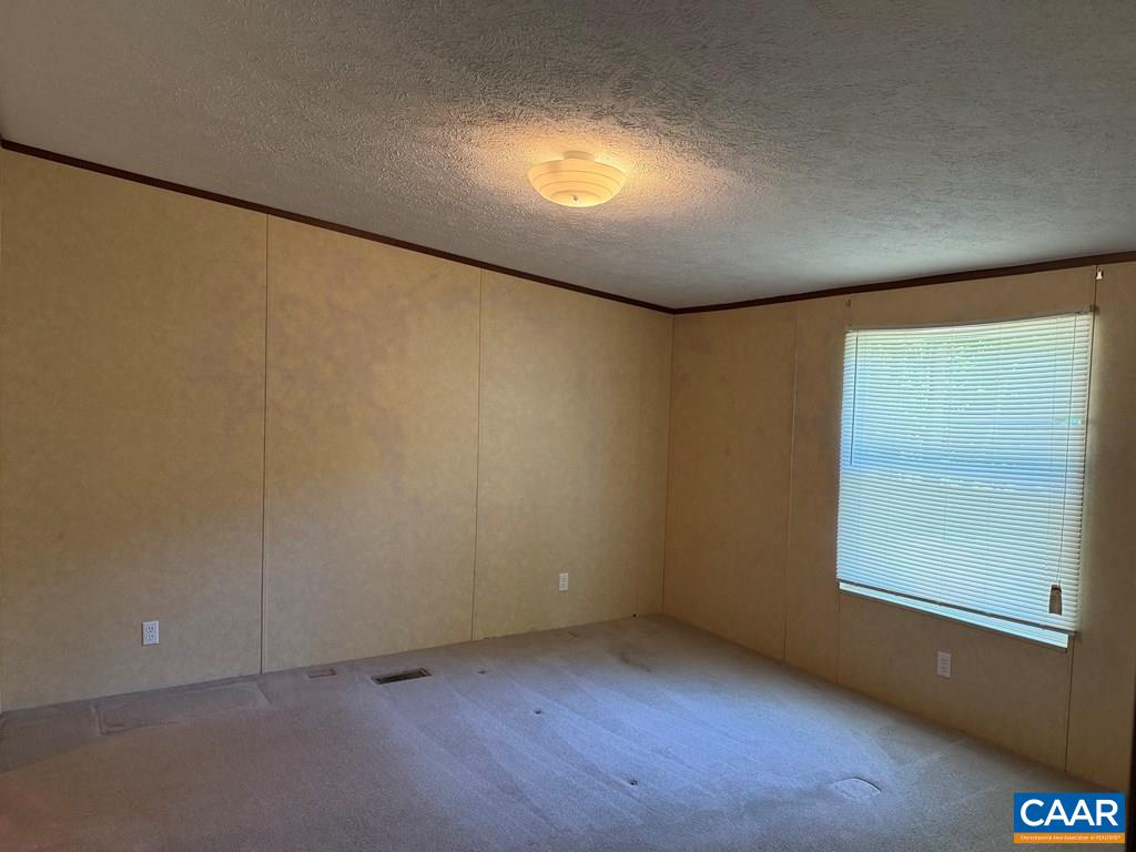 184 IVY AVE, HOWARDSVILLE, Virginia 24562, 3 Bedrooms Bedrooms, ,2 BathroomsBathrooms,Residential,Great opportunity!,184 IVY AVE,678128 MLS # 678128