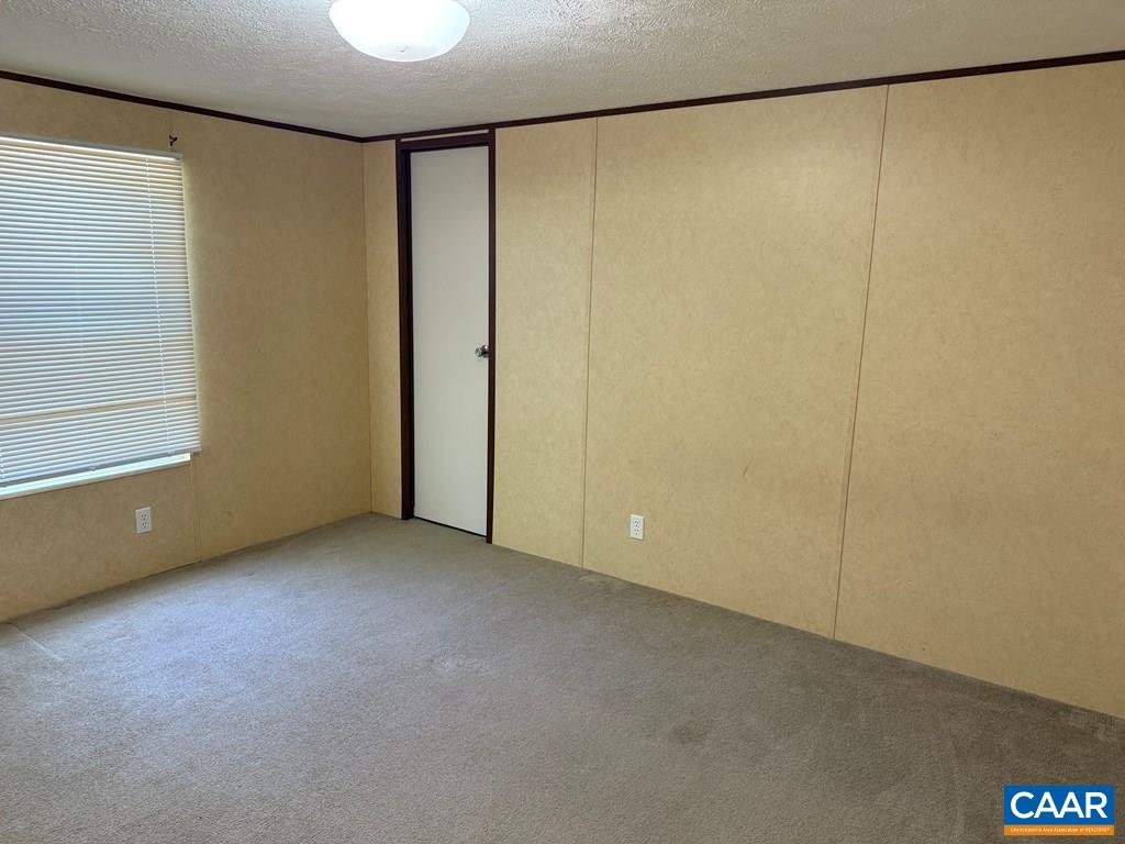 184 IVY AVE, HOWARDSVILLE, Virginia 24562, 3 Bedrooms Bedrooms, ,2 BathroomsBathrooms,Residential,Great opportunity!,184 IVY AVE,678128 MLS # 678128