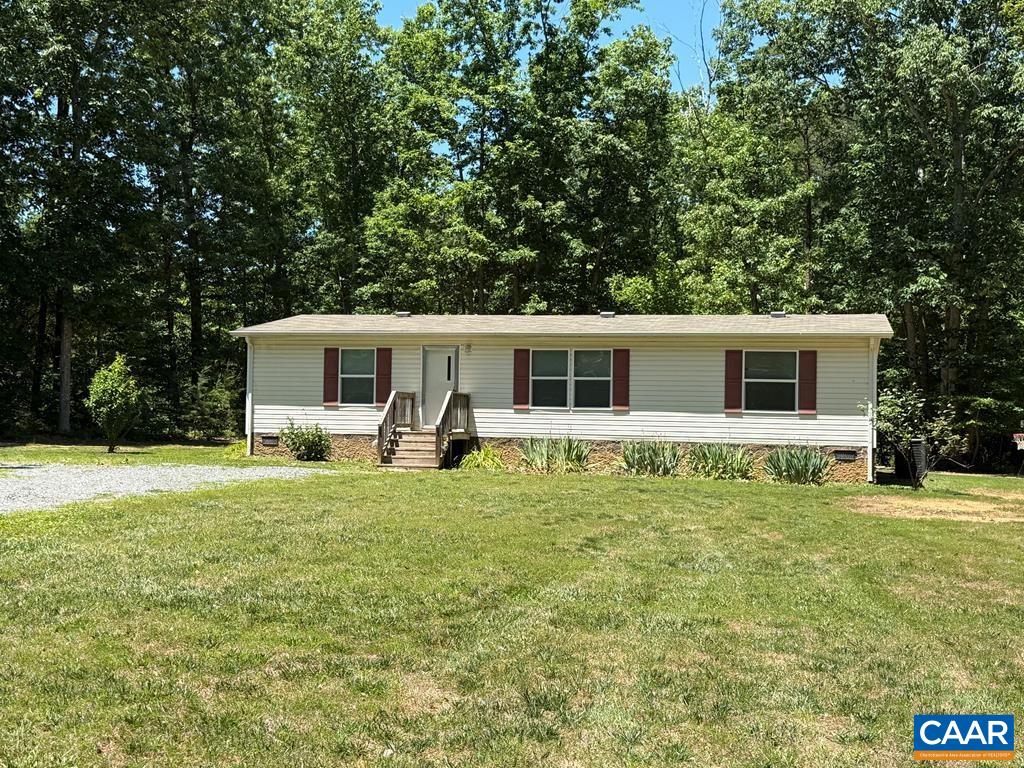 184 IVY AVE, HOWARDSVILLE, Virginia 24562, 3 Bedrooms Bedrooms, ,2 BathroomsBathrooms,Residential,Great opportunity!,184 IVY AVE,678128 MLS # 678128