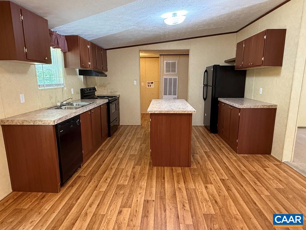 184 IVY AVE, HOWARDSVILLE, Virginia 24562, 3 Bedrooms Bedrooms, ,2 BathroomsBathrooms,Residential,Great opportunity!,184 IVY AVE,678128 MLS # 678128