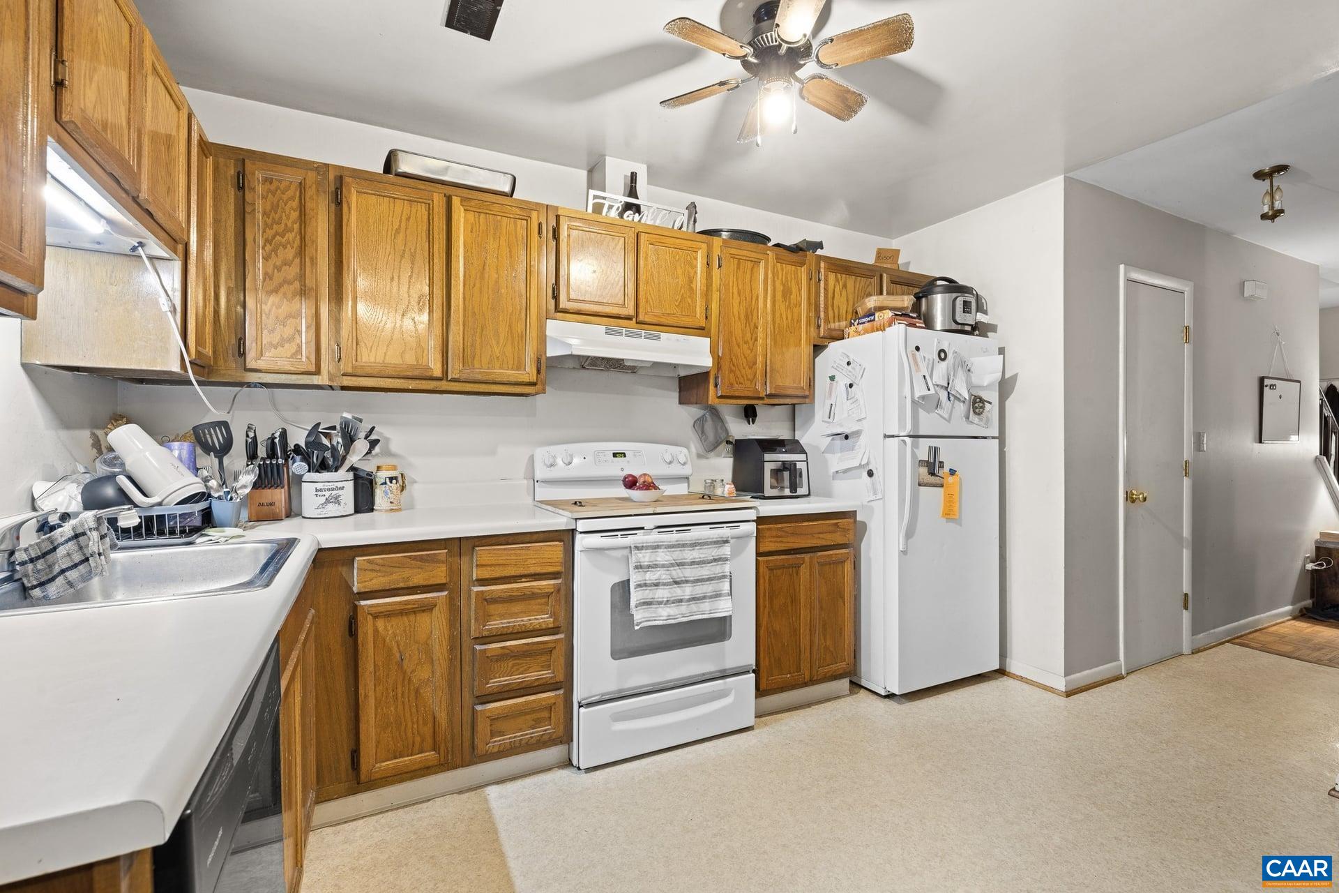 288 LAKE SAPONI DR, BARBOURSVILLE, Virginia 22923, ,Residential,288 LAKE SAPONI DR,678134 MLS # 678134 288 LAKE SAPONI DR, BARBOURSVILLE, Virginia 22923, ,Residential,288 LAKE SAPONI DR,678134 MLS # 678134