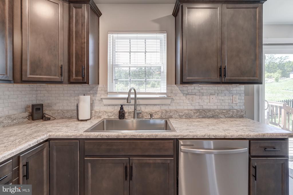 126 RIVA WAY, PALMYRA, Virginia 22963, 4 Bedrooms Bedrooms, ,3 BathroomsBathrooms,Residential,126 RIVA WAY,VAFN2000700 MLS # VAFN2000700