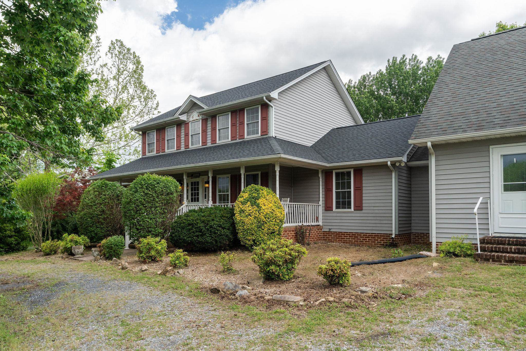 1057 ROCKFISH RD, WAYNESBORO, Virginia 22980, 4 Bedrooms Bedrooms, ,4 BathroomsBathrooms,Residential,1057 ROCKFISH RD,678133 MLS # 678133 1057 ROCKFISH RD, WAYNESBORO, Virginia 22980, 4 Bedrooms Bedrooms, ,4 BathroomsBathrooms,Residential,1057 ROCKFISH RD,678133 MLS # 678133