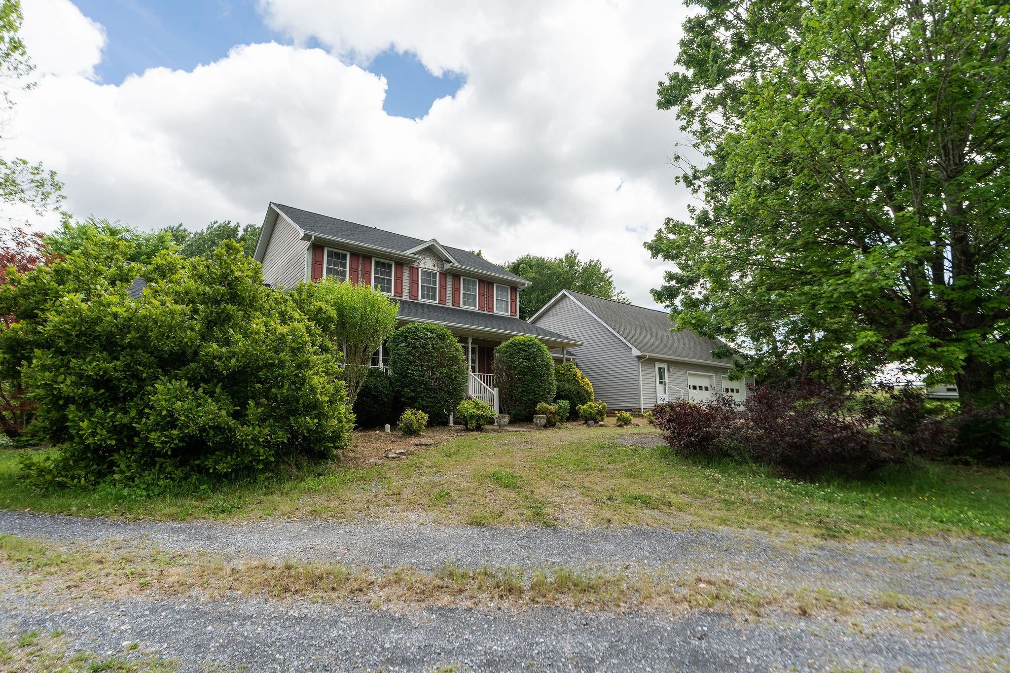1057 ROCKFISH RD, WAYNESBORO, Virginia 22980, 4 Bedrooms Bedrooms, ,4 BathroomsBathrooms,Residential,1057 ROCKFISH RD,678133 MLS # 678133 1057 ROCKFISH RD, WAYNESBORO, Virginia 22980, 4 Bedrooms Bedrooms, ,4 BathroomsBathrooms,Residential,1057 ROCKFISH RD,678133 MLS # 678133