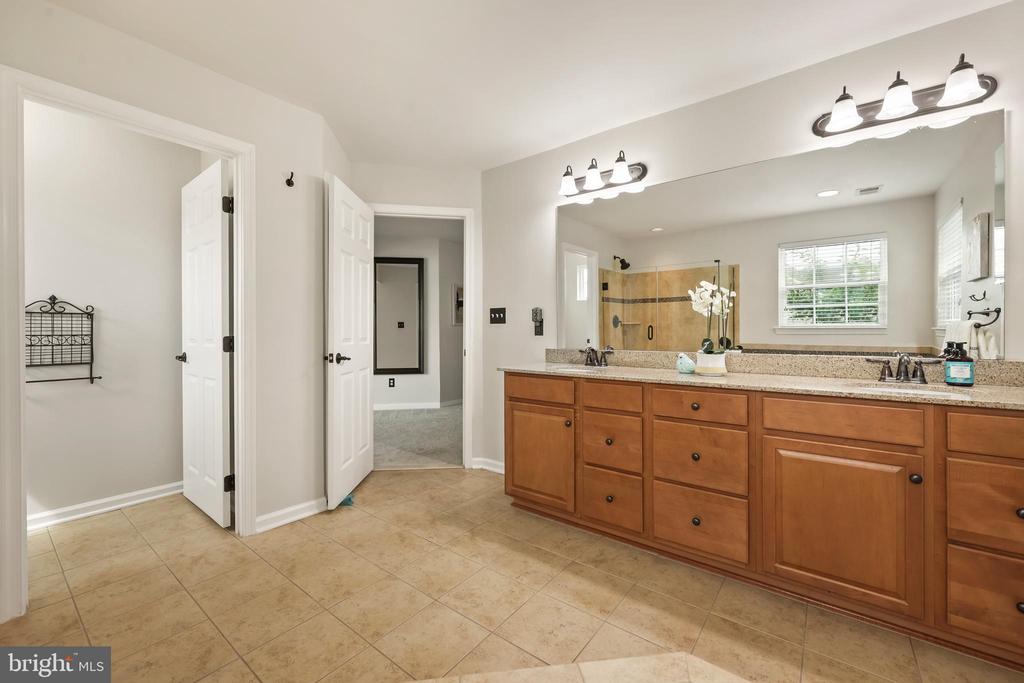 4954 PEBBLE RUN RD, WARRENTON, Virginia 20187, 4 Bedrooms Bedrooms, ,4 BathroomsBathrooms,Residential,4954 PEBBLE RUN RD,VAFQ2021690 MLS # VAFQ2021690 4954 PEBBLE RUN RD, WARRENTON, Virginia 20187, 4 Bedrooms Bedrooms, ,4 BathroomsBathrooms,Residential,4954 PEBBLE RUN RD,VAFQ2021690 MLS # VAFQ2021690