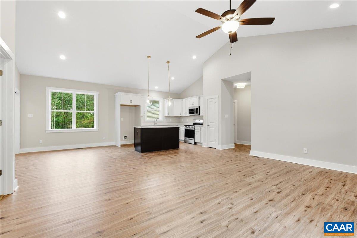 1646 JERUSALEM CHURCH RD, BUCKINGHAM, Virginia 23921, 4 Bedrooms Bedrooms, ,2 BathroomsBathrooms,Residential,1646 JERUSALEM CHURCH RD,678142 MLS # 678142