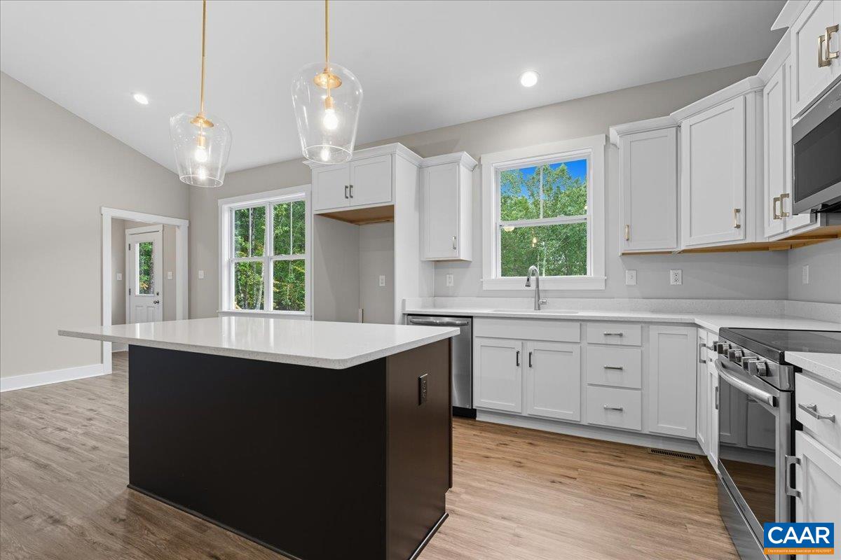 1646 JERUSALEM CHURCH RD, BUCKINGHAM, Virginia 23921, 4 Bedrooms Bedrooms, ,2 BathroomsBathrooms,Residential,1646 JERUSALEM CHURCH RD,678142 MLS # 678142