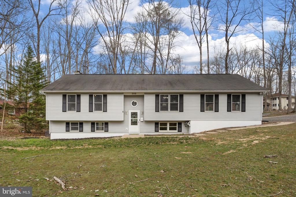 200 WILDERNESS LN, LOCUST GROVE, Virginia 22508, 4 Bedrooms Bedrooms, ,3 BathroomsBathrooms,Residential,200 WILDERNESS LN,VAOR2013750 MLS # VAOR2013750 200 WILDERNESS LN, LOCUST GROVE, Virginia 22508, 4 Bedrooms Bedrooms, ,3 BathroomsBathrooms,Residential,200 WILDERNESS LN,VAOR2013750 MLS # VAOR2013750