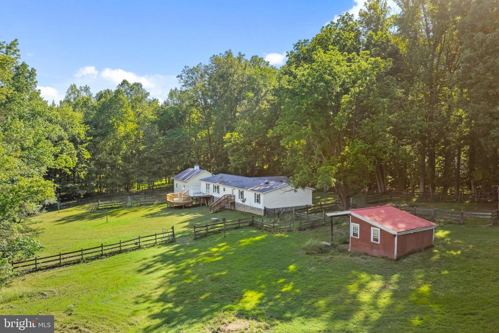 3303 DANBURY CIR, SPOTSYLVANIA, Virginia 22551, 4 Bedrooms Bedrooms, ,3 BathroomsBathrooms,Residential,3303 DANBURY CIR,VASP2041368 MLS # VASP2041368 3303 DANBURY CIR, SPOTSYLVANIA, Virginia 22551, 4 Bedrooms Bedrooms, ,3 BathroomsBathrooms,Residential,3303 DANBURY CIR,VASP2041368 MLS # VASP2041368
