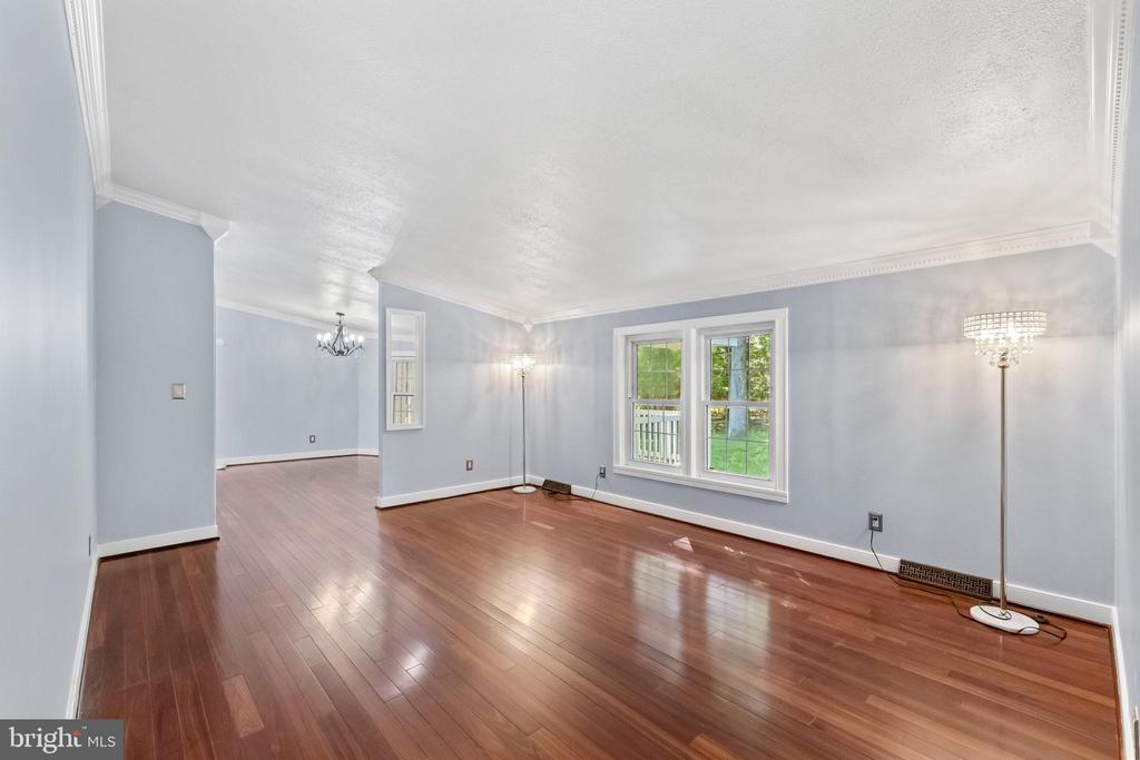 3303 DANBURY CIR, SPOTSYLVANIA, Virginia 22551, 4 Bedrooms Bedrooms, ,3 BathroomsBathrooms,Residential,3303 DANBURY CIR,VASP2041368 MLS # VASP2041368 3303 DANBURY CIR, SPOTSYLVANIA, Virginia 22551, 4 Bedrooms Bedrooms, ,3 BathroomsBathrooms,Residential,3303 DANBURY CIR,VASP2041368 MLS # VASP2041368