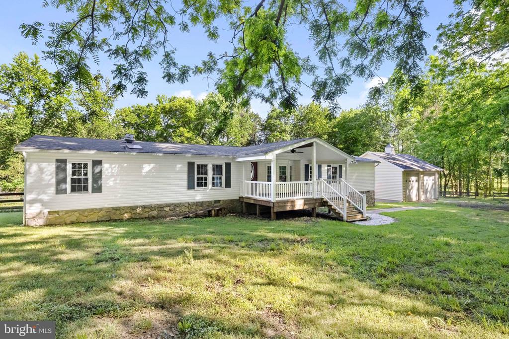 3303 DANBURY CIR, SPOTSYLVANIA, Virginia 22551, 4 Bedrooms Bedrooms, ,3 BathroomsBathrooms,Residential,3303 DANBURY CIR,VASP2041368 MLS # VASP2041368 3303 DANBURY CIR, SPOTSYLVANIA, Virginia 22551, 4 Bedrooms Bedrooms, ,3 BathroomsBathrooms,Residential,3303 DANBURY CIR,VASP2041368 MLS # VASP2041368