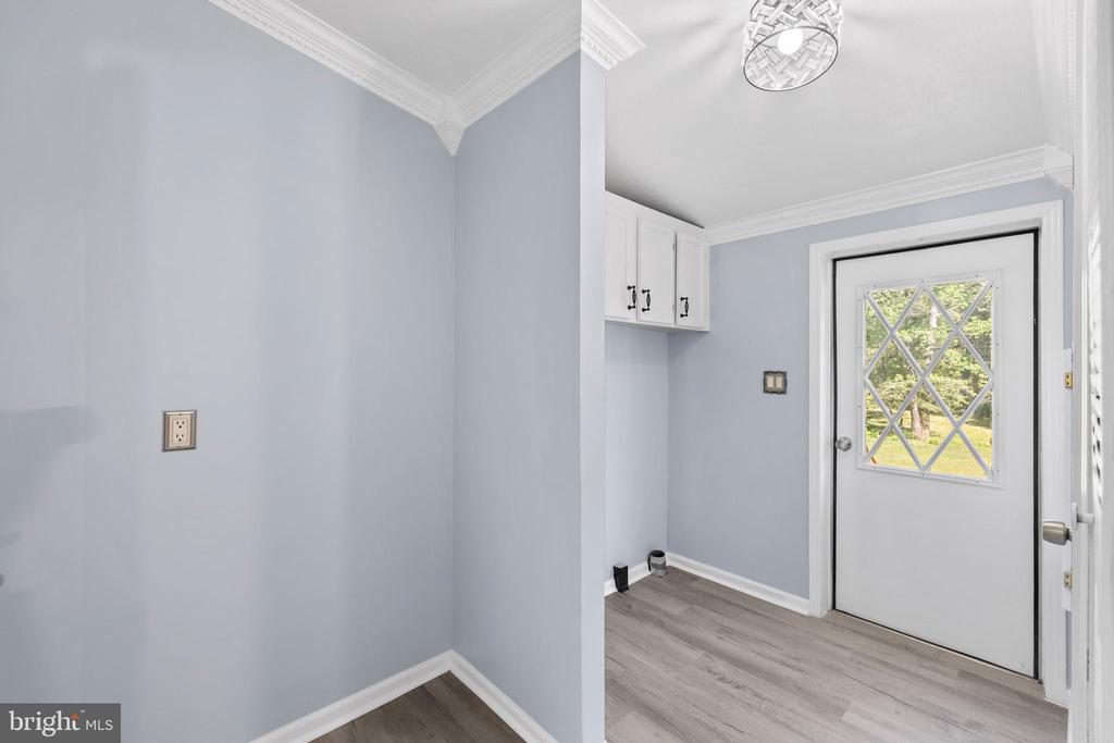 3303 DANBURY CIR, SPOTSYLVANIA, Virginia 22551, 4 Bedrooms Bedrooms, ,3 BathroomsBathrooms,Residential,3303 DANBURY CIR,VASP2041368 MLS # VASP2041368 3303 DANBURY CIR, SPOTSYLVANIA, Virginia 22551, 4 Bedrooms Bedrooms, ,3 BathroomsBathrooms,Residential,3303 DANBURY CIR,VASP2041368 MLS # VASP2041368