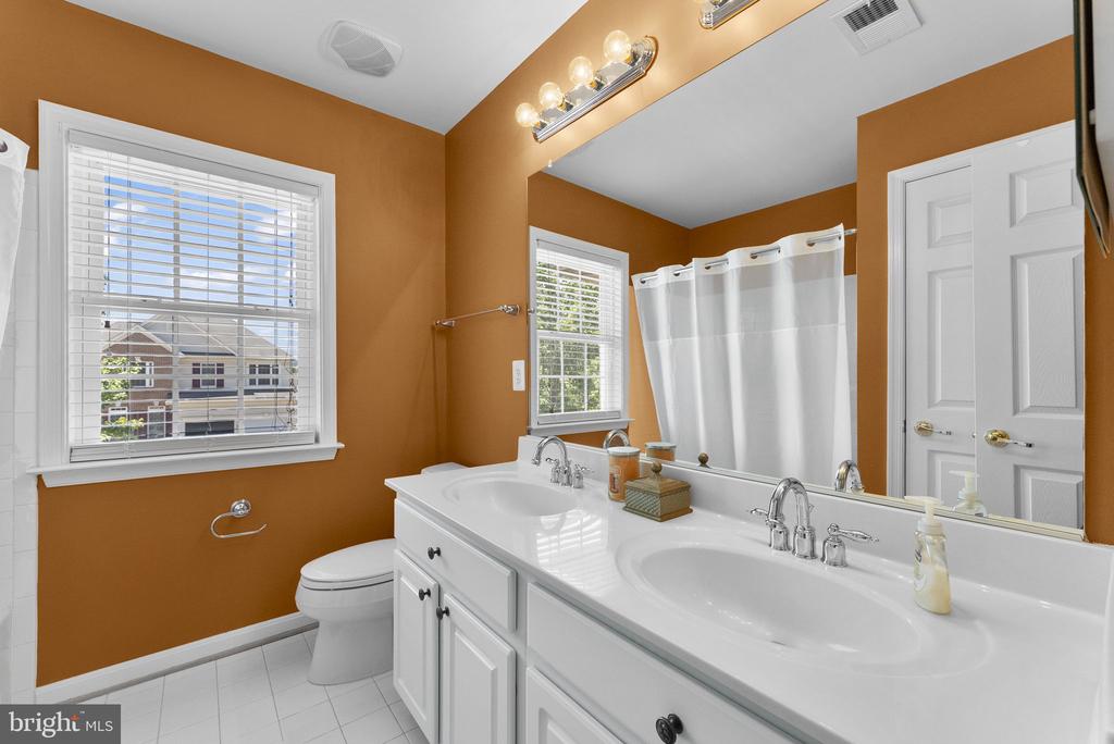 104 KING EDWARD CT, CULPEPER, Virginia 22701, 4 Bedrooms Bedrooms, ,2 BathroomsBathrooms,Residential,104 KING EDWARD CT,VACU2013966 MLS # VACU2013966 104 KING EDWARD CT, CULPEPER, Virginia 22701, 4 Bedrooms Bedrooms, ,2 BathroomsBathrooms,Residential,104 KING EDWARD CT,VACU2013966 MLS # VACU2013966