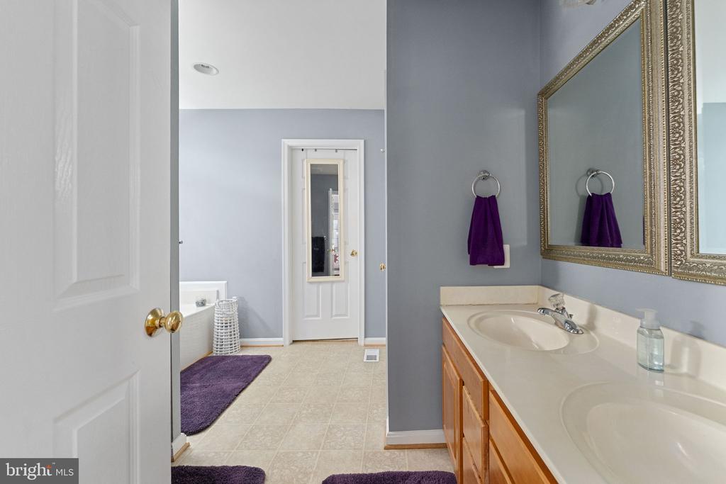 11704 BLEASDELL DR, SPOTSYLVANIA, Virginia 22551, 3 Bedrooms Bedrooms, ,2 BathroomsBathrooms,Residential,11704 BLEASDELL DR,VASP2042676 MLS # VASP2042676 11704 BLEASDELL DR, SPOTSYLVANIA, Virginia 22551, 3 Bedrooms Bedrooms, ,2 BathroomsBathrooms,Residential,11704 BLEASDELL DR,VASP2042676 MLS # VASP2042676