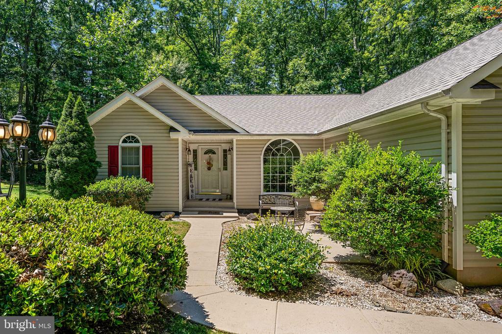 11704 BLEASDELL DR, SPOTSYLVANIA, Virginia 22551, 3 Bedrooms Bedrooms, ,2 BathroomsBathrooms,Residential,11704 BLEASDELL DR,VASP2042676 MLS # VASP2042676 11704 BLEASDELL DR, SPOTSYLVANIA, Virginia 22551, 3 Bedrooms Bedrooms, ,2 BathroomsBathrooms,Residential,11704 BLEASDELL DR,VASP2042676 MLS # VASP2042676