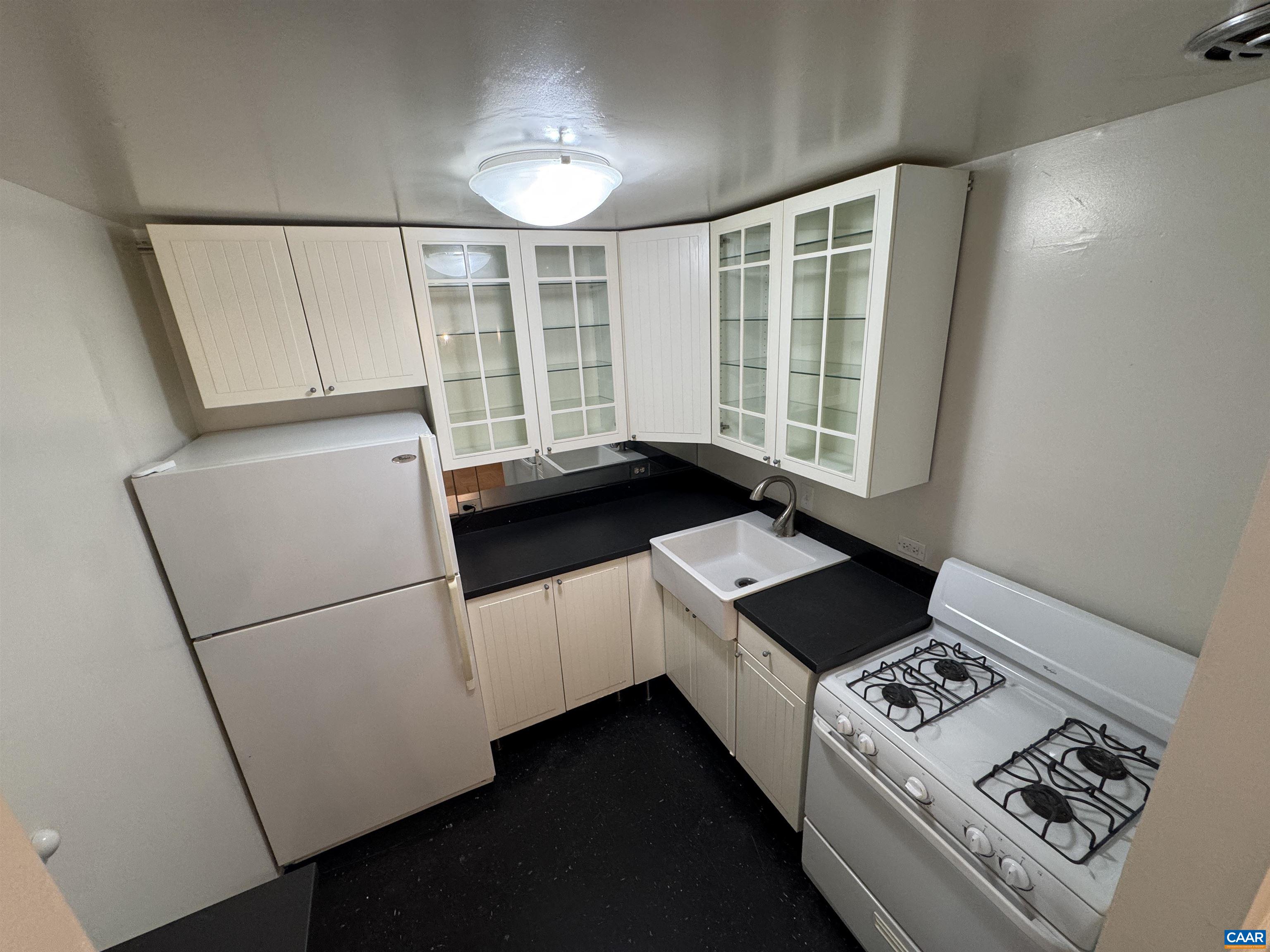 511 N 1ST ST, CHARLOTTESVILLE, Virginia 22902, 1 Bedroom Bedrooms, ,1 BathroomBathrooms,Residential,511 N 1ST ST,677759 MLS # 677759 511 N 1ST ST, CHARLOTTESVILLE, Virginia 22902, 1 Bedroom Bedrooms, ,1 BathroomBathrooms,Residential,511 N 1ST ST,677759 MLS # 677759