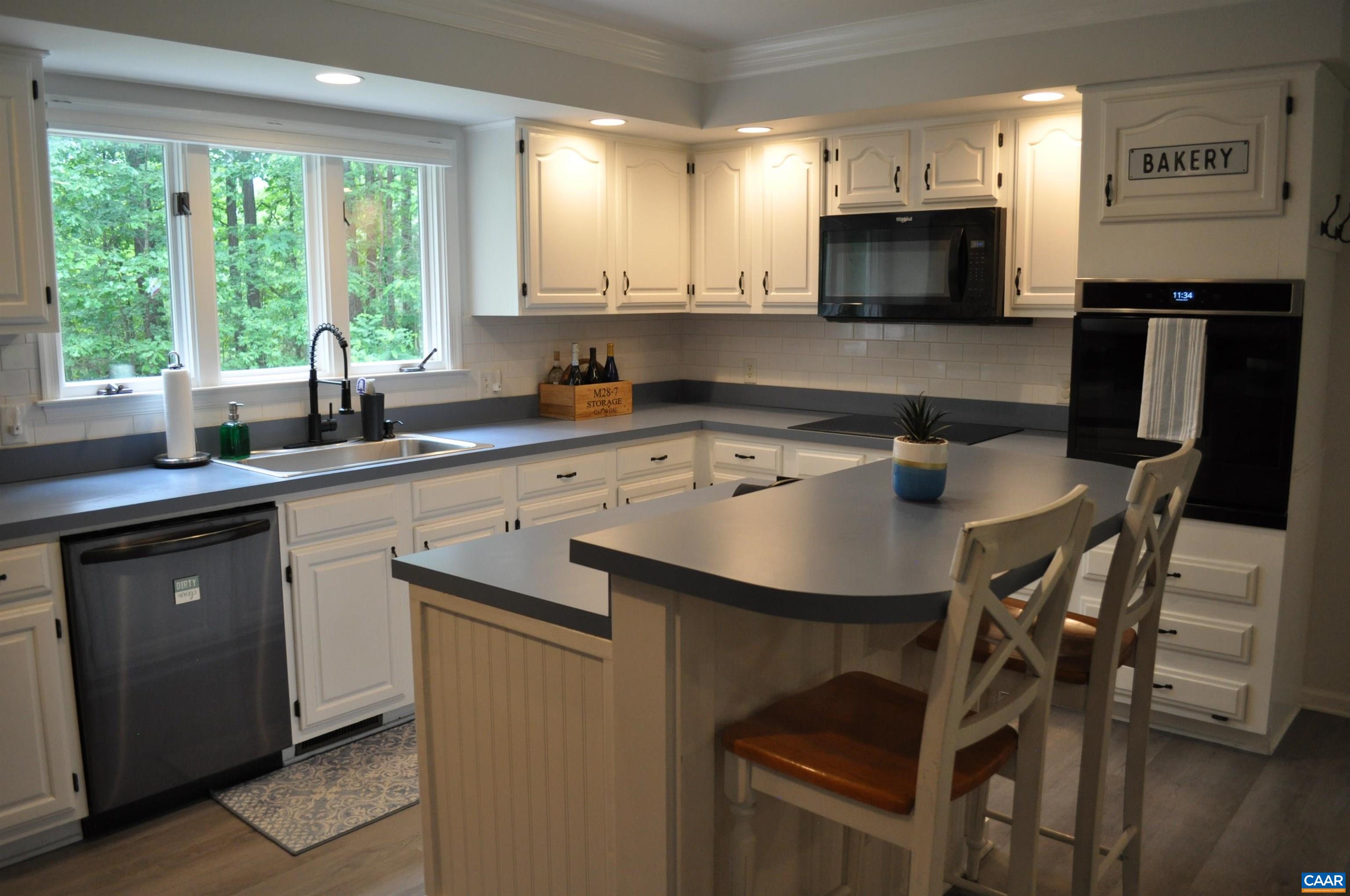 3257 MARTIN KINGS RD, CHARLOTTESVILLE, Virginia 22902, 4 Bedrooms Bedrooms, ,3 BathroomsBathrooms,Residential,3257 MARTIN KINGS RD,678145 MLS # 678145 3257 MARTIN KINGS RD, CHARLOTTESVILLE, Virginia 22902, 4 Bedrooms Bedrooms, ,3 BathroomsBathrooms,Residential,3257 MARTIN KINGS RD,678145 MLS # 678145
