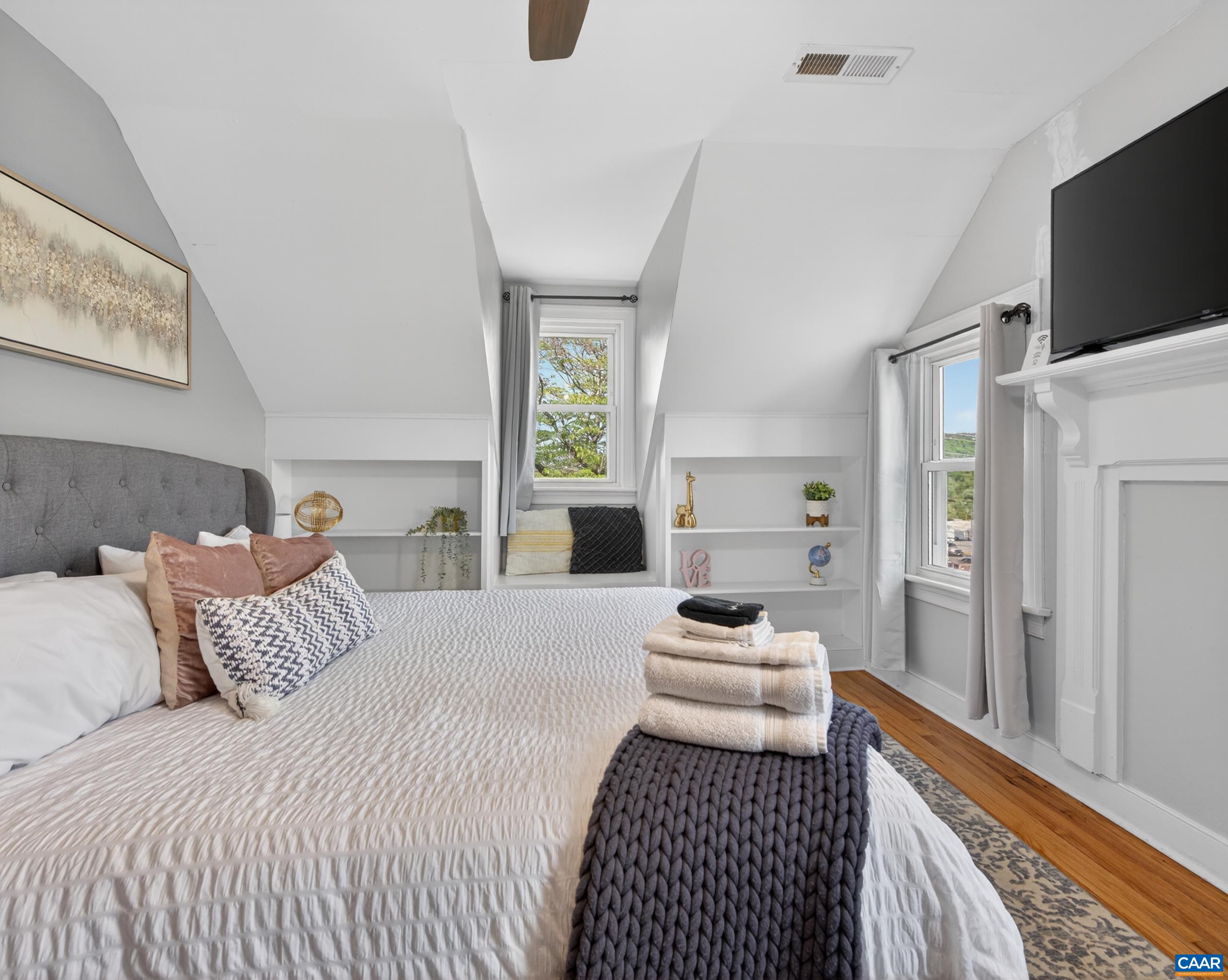 1304 BELLEVIEW AVE, CHARLOTTESVILLE, Virginia 22901, 5 Bedrooms Bedrooms, ,3 BathroomsBathrooms,Residential,1304 BELLEVIEW AVE,678152 MLS # 678152 1304 BELLEVIEW AVE, CHARLOTTESVILLE, Virginia 22901, 5 Bedrooms Bedrooms, ,3 BathroomsBathrooms,Residential,1304 BELLEVIEW AVE,678152 MLS # 678152