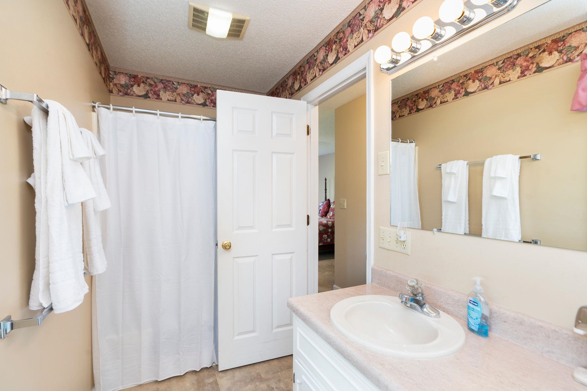 1802 N RIVER RD, MOUNT SOLON, Virginia 22843, 3 Bedrooms Bedrooms, ,2 BathroomsBathrooms,Residential,1802 N RIVER RD,678153 MLS # 678153 1802 N RIVER RD, MOUNT SOLON, Virginia 22843, 3 Bedrooms Bedrooms, ,2 BathroomsBathrooms,Residential,1802 N RIVER RD,678153 MLS # 678153