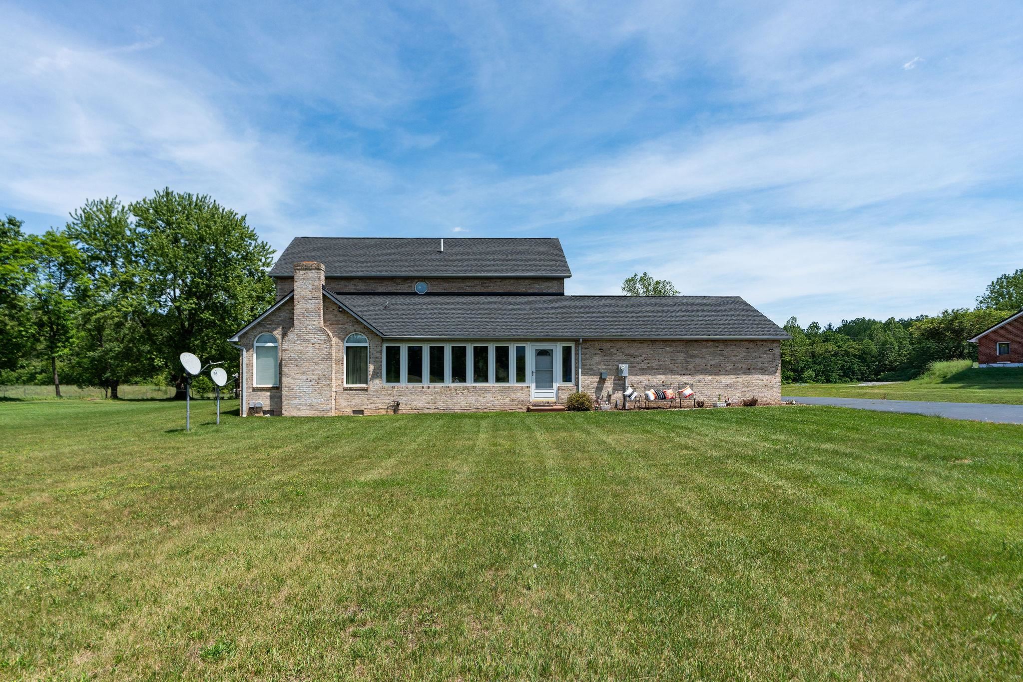 1802 N RIVER RD, MOUNT SOLON, Virginia 22843, 3 Bedrooms Bedrooms, ,2 BathroomsBathrooms,Residential,1802 N RIVER RD,678153 MLS # 678153 1802 N RIVER RD, MOUNT SOLON, Virginia 22843, 3 Bedrooms Bedrooms, ,2 BathroomsBathrooms,Residential,1802 N RIVER RD,678153 MLS # 678153