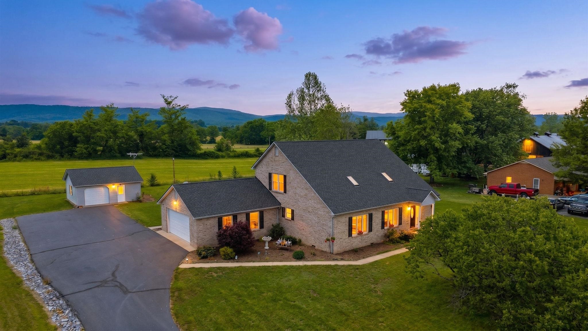 1802 N RIVER RD, MOUNT SOLON, Virginia 22843, 3 Bedrooms Bedrooms, ,2 BathroomsBathrooms,Residential,1802 N RIVER RD,678153 MLS # 678153 1802 N RIVER RD, MOUNT SOLON, Virginia 22843, 3 Bedrooms Bedrooms, ,2 BathroomsBathrooms,Residential,1802 N RIVER RD,678153 MLS # 678153