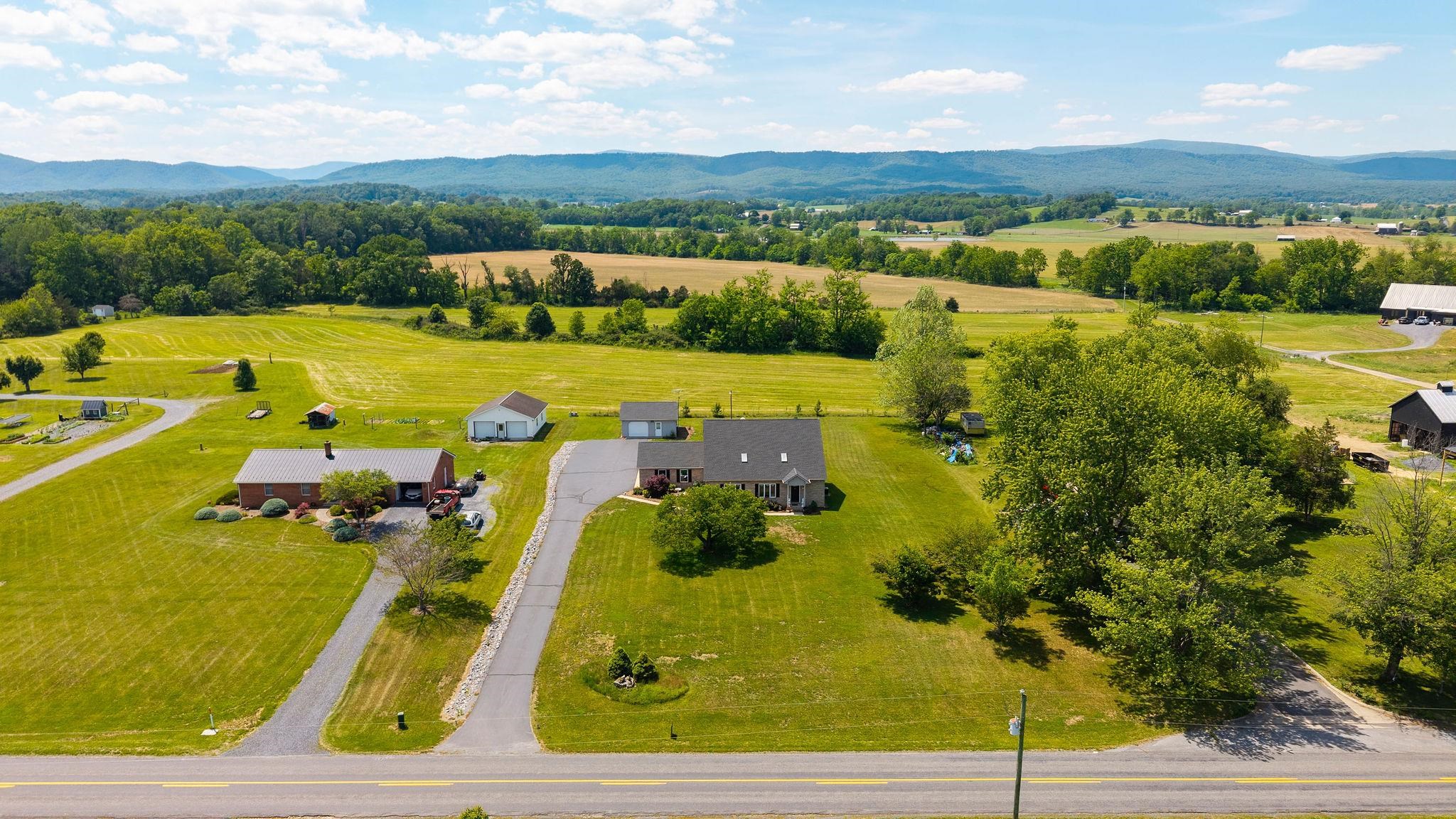 1802 N RIVER RD, MOUNT SOLON, Virginia 22843, 3 Bedrooms Bedrooms, ,2 BathroomsBathrooms,Residential,1802 N RIVER RD,678153 MLS # 678153 1802 N RIVER RD, MOUNT SOLON, Virginia 22843, 3 Bedrooms Bedrooms, ,2 BathroomsBathrooms,Residential,1802 N RIVER RD,678153 MLS # 678153