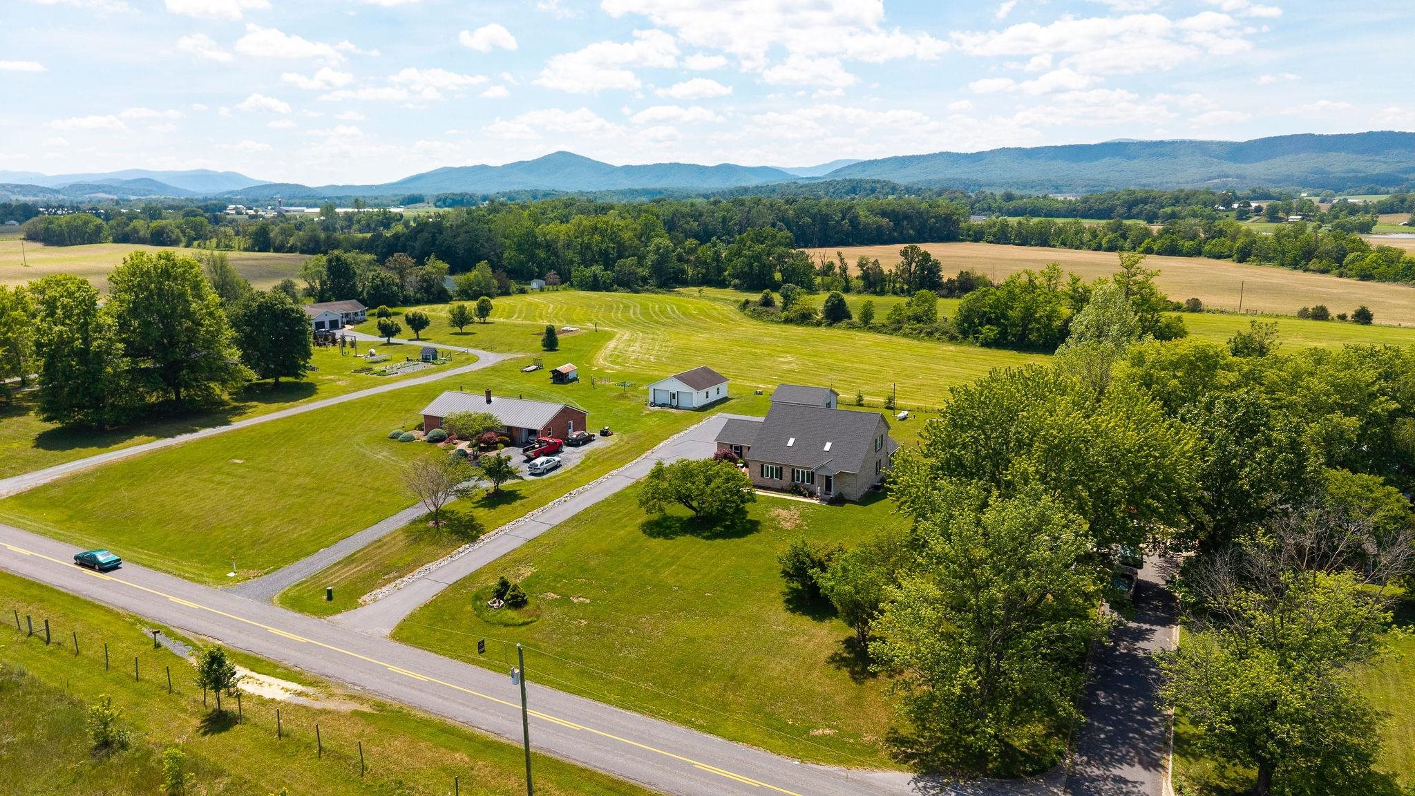 1802 N RIVER RD, MOUNT SOLON, Virginia 22843, 3 Bedrooms Bedrooms, ,2 BathroomsBathrooms,Residential,1802 N RIVER RD,678153 MLS # 678153 1802 N RIVER RD, MOUNT SOLON, Virginia 22843, 3 Bedrooms Bedrooms, ,2 BathroomsBathrooms,Residential,1802 N RIVER RD,678153 MLS # 678153