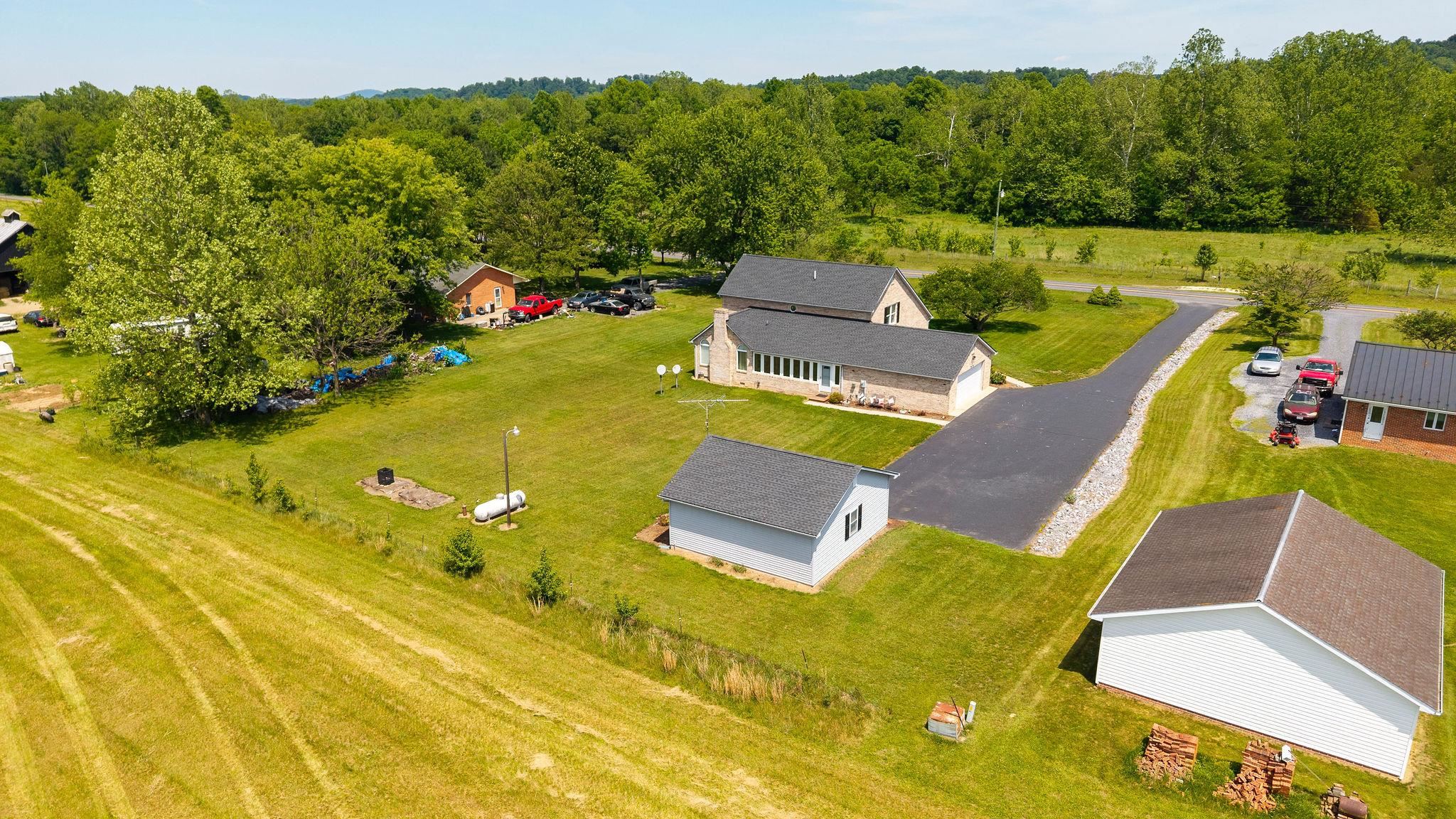 1802 N RIVER RD, MOUNT SOLON, Virginia 22843, 3 Bedrooms Bedrooms, ,2 BathroomsBathrooms,Residential,1802 N RIVER RD,678153 MLS # 678153 1802 N RIVER RD, MOUNT SOLON, Virginia 22843, 3 Bedrooms Bedrooms, ,2 BathroomsBathrooms,Residential,1802 N RIVER RD,678153 MLS # 678153