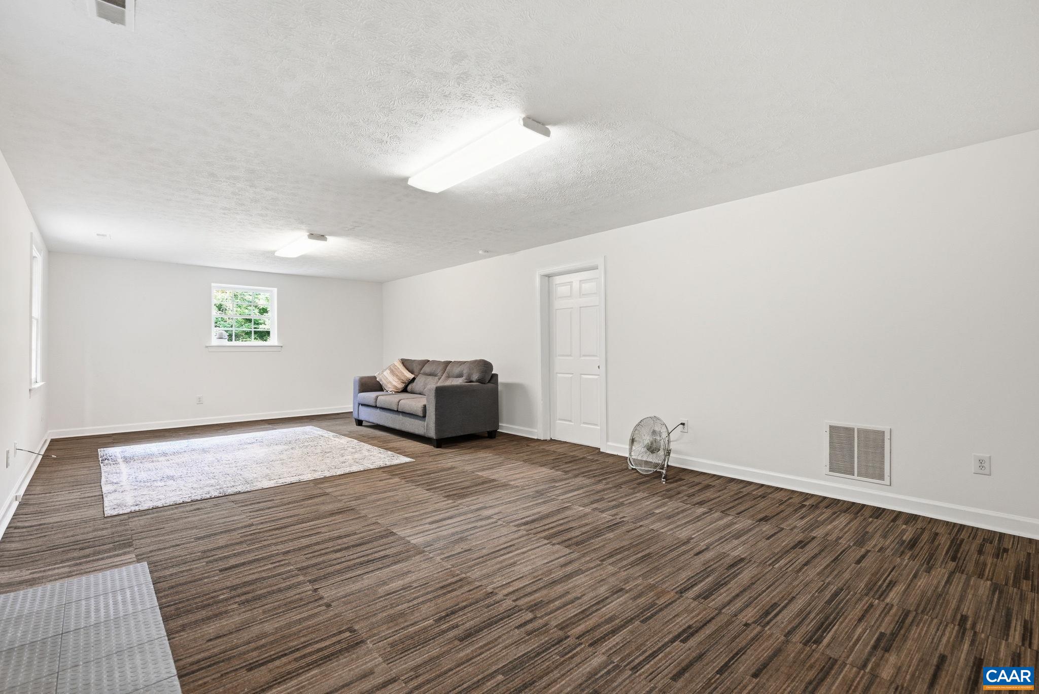 418 POPLAR LAKE RD, STANARDSVILLE, Virginia 22973, 4 Bedrooms Bedrooms, ,3 BathroomsBathrooms,Residential,Your Mountain Oasis,418 POPLAR LAKE RD,678156 MLS # 678156