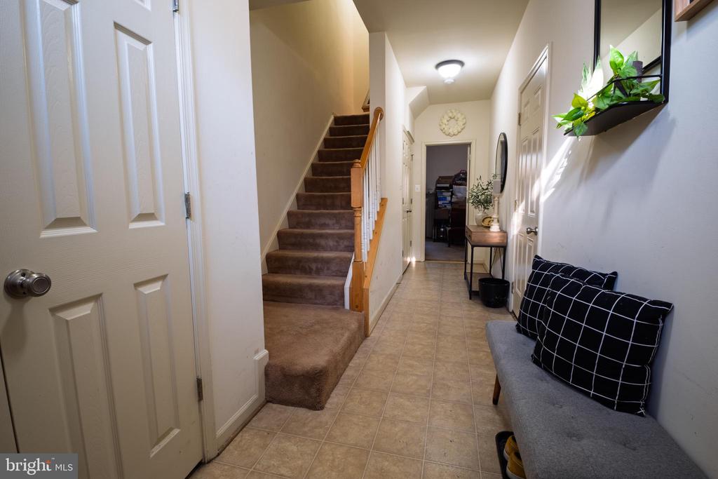 816 FAIRVIEW VILLAGE CT, CULPEPER, Virginia 22701, 3 Bedrooms Bedrooms, ,3 BathroomsBathrooms,Residential,FAIRVIEW VILLAGE,816 FAIRVIEW VILLAGE CT,VACU2012984 MLS # VACU2012984
