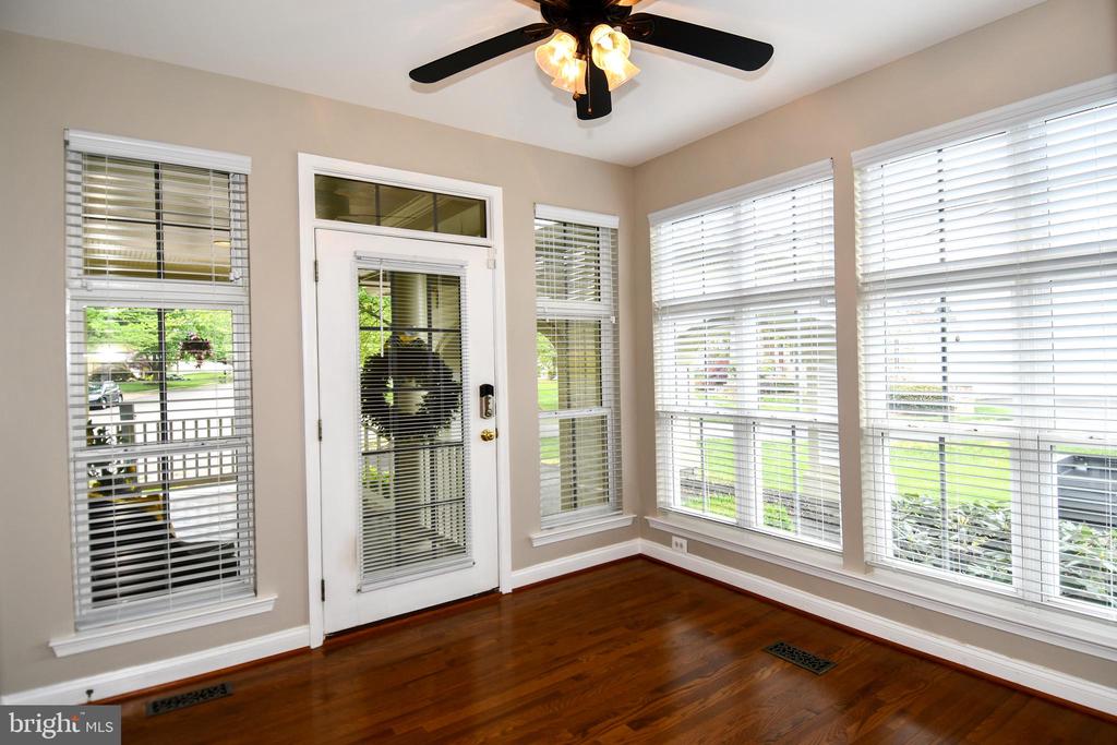 3582 DELL CT, WARRENTON, Virginia 20187, 4 Bedrooms Bedrooms, ,3 BathroomsBathrooms,Residential,3582 DELL CT,VAFQ2021802 MLS # VAFQ2021802