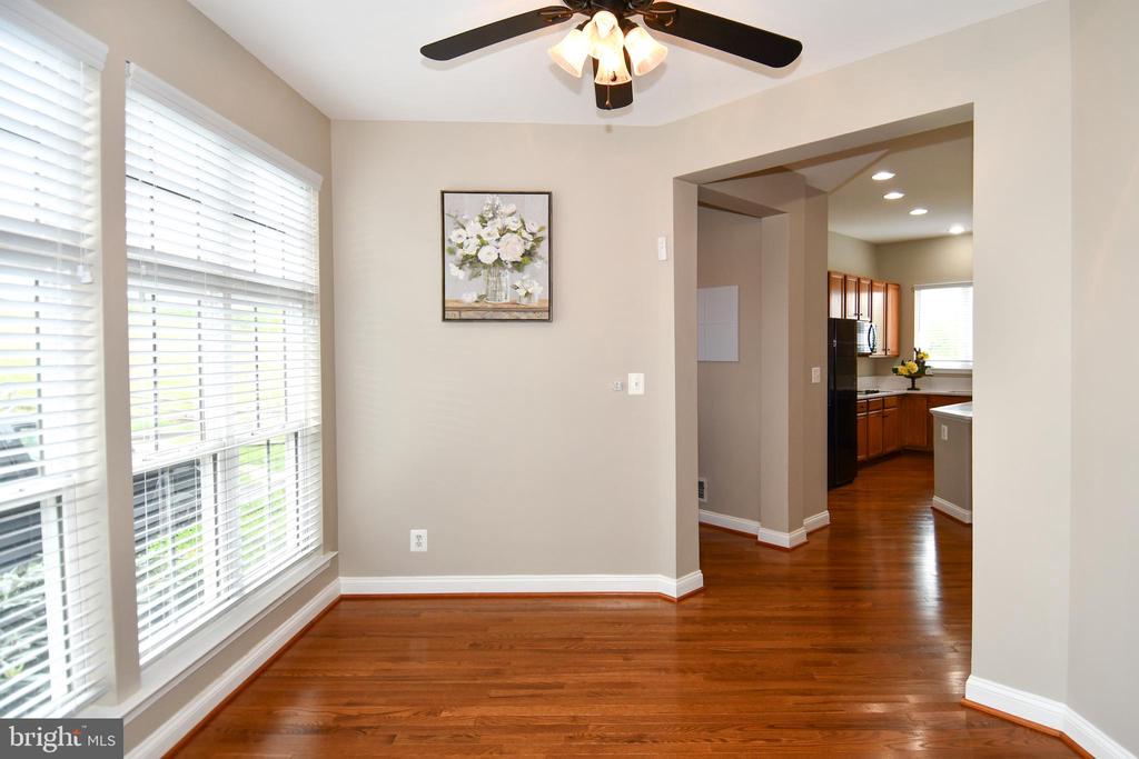 3582 DELL CT, WARRENTON, Virginia 20187, 4 Bedrooms Bedrooms, ,3 BathroomsBathrooms,Residential,3582 DELL CT,VAFQ2021802 MLS # VAFQ2021802