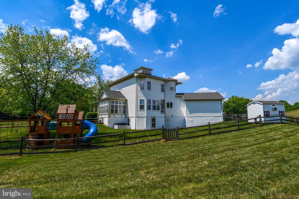 3582 DELL CT, WARRENTON, Virginia 20187, 4 Bedrooms Bedrooms, ,3 BathroomsBathrooms,Residential,3582 DELL CT,VAFQ2021802 MLS # VAFQ2021802