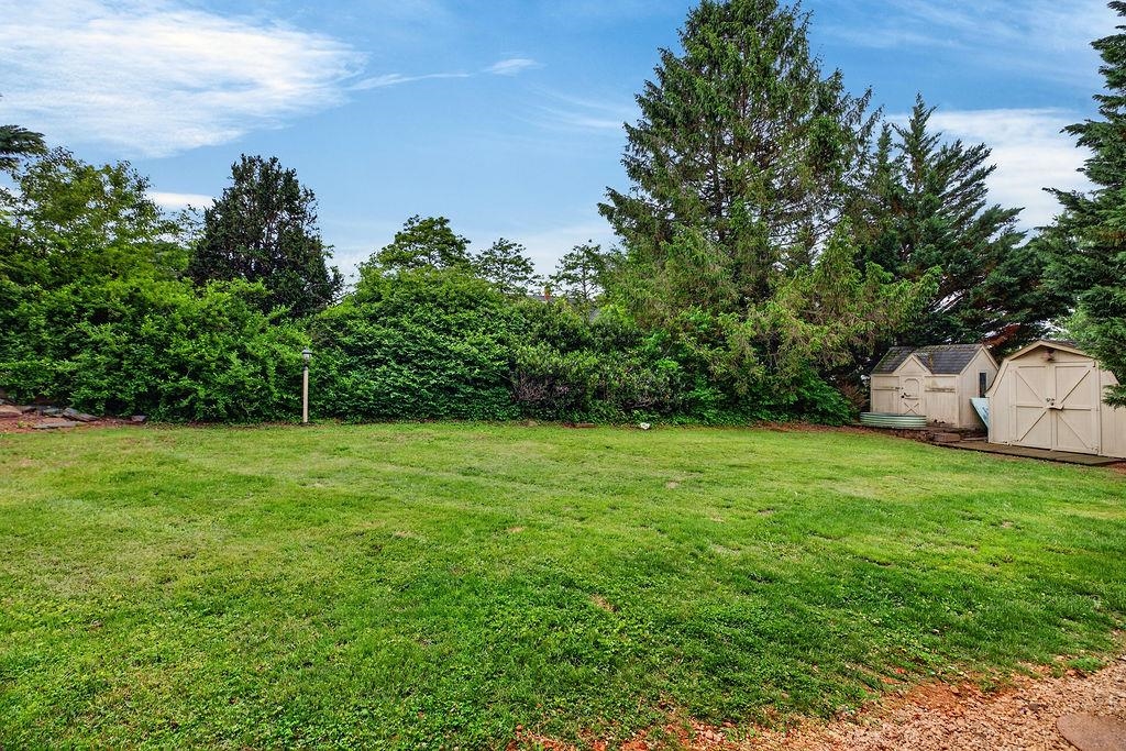 151 SUNSET DR, WAYNESBORO, Virginia 22980, 4 Bedrooms Bedrooms, ,3 BathroomsBathrooms,Residential,151 SUNSET DR,677716 MLS # 677716
