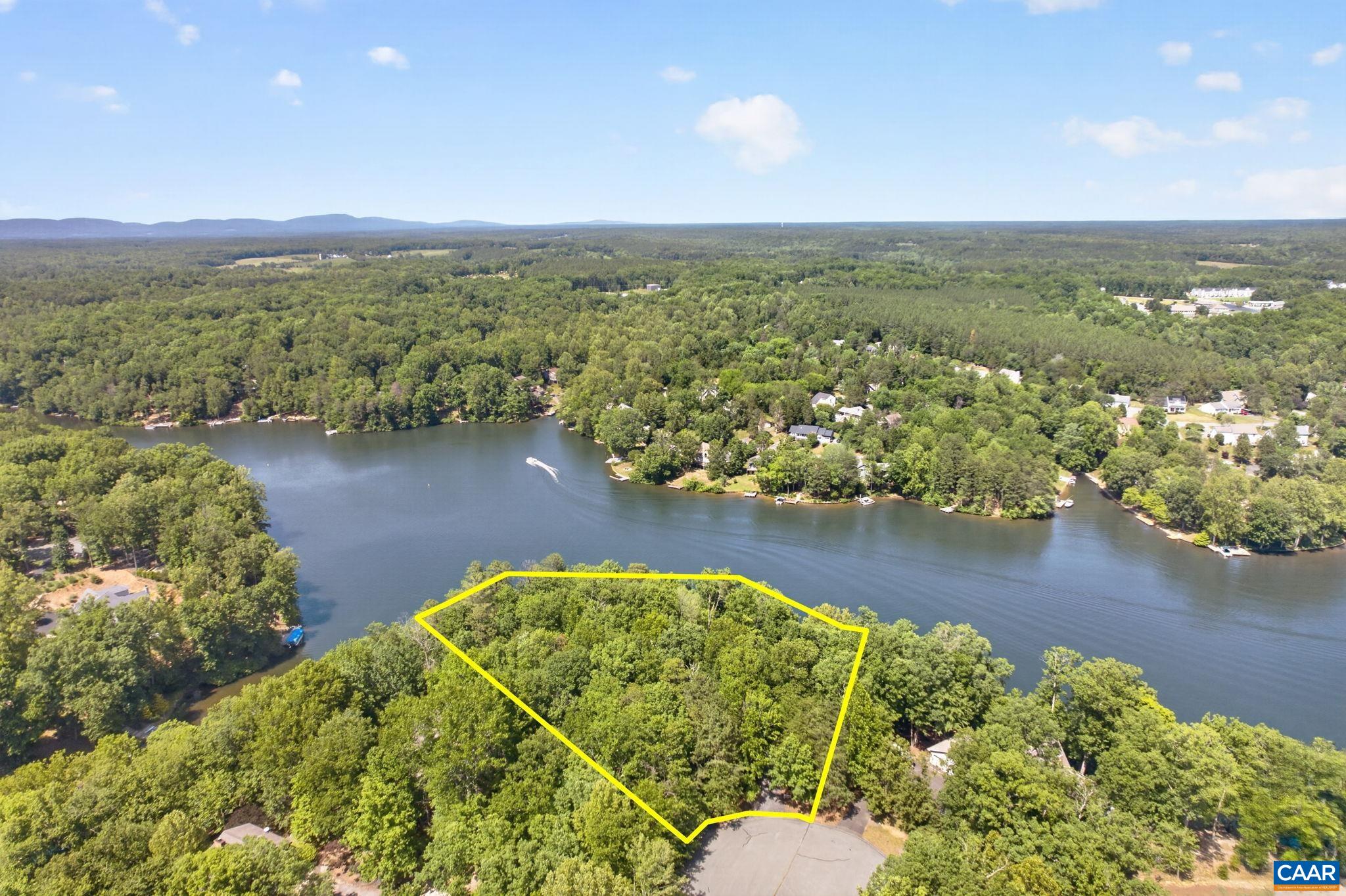 42 CLIFTWOOD RD, PALMYRA, Virginia 22963, 3 Bedrooms Bedrooms, ,2 BathroomsBathrooms,Residential,42 CLIFTWOOD RD,678194 MLS # 678194