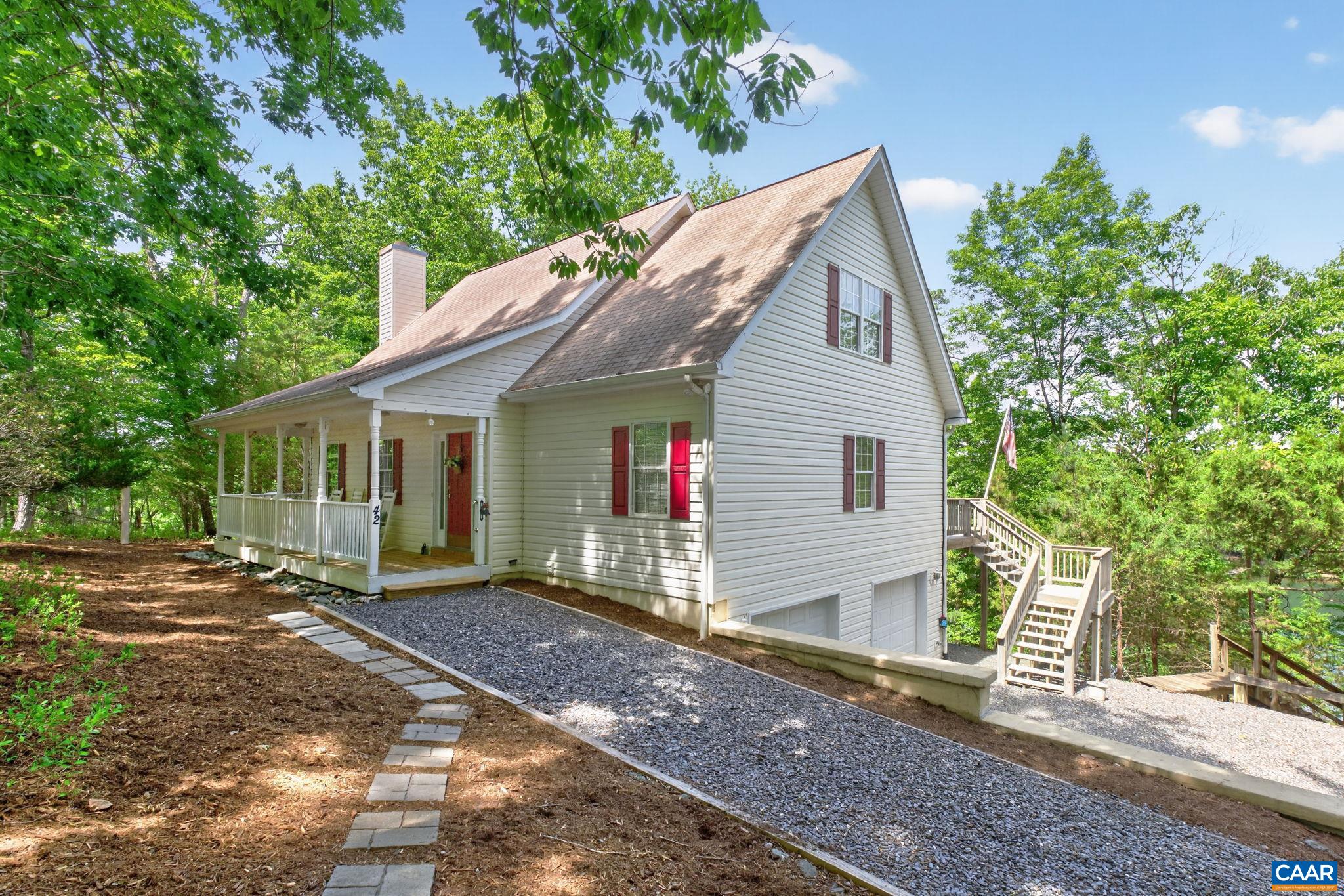 42 CLIFTWOOD RD, PALMYRA, Virginia 22963, 3 Bedrooms Bedrooms, ,2 BathroomsBathrooms,Residential,42 CLIFTWOOD RD,678194 MLS # 678194