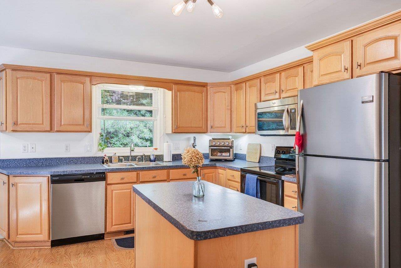 601 FLOWER DR, MCGAHEYSVILLE, Virginia 22840, 3 Bedrooms Bedrooms, ,2 BathroomsBathrooms,Residential,601 FLOWER DR,678196 MLS # 678196 601 FLOWER DR, MCGAHEYSVILLE, Virginia 22840, 3 Bedrooms Bedrooms, ,2 BathroomsBathrooms,Residential,601 FLOWER DR,678196 MLS # 678196