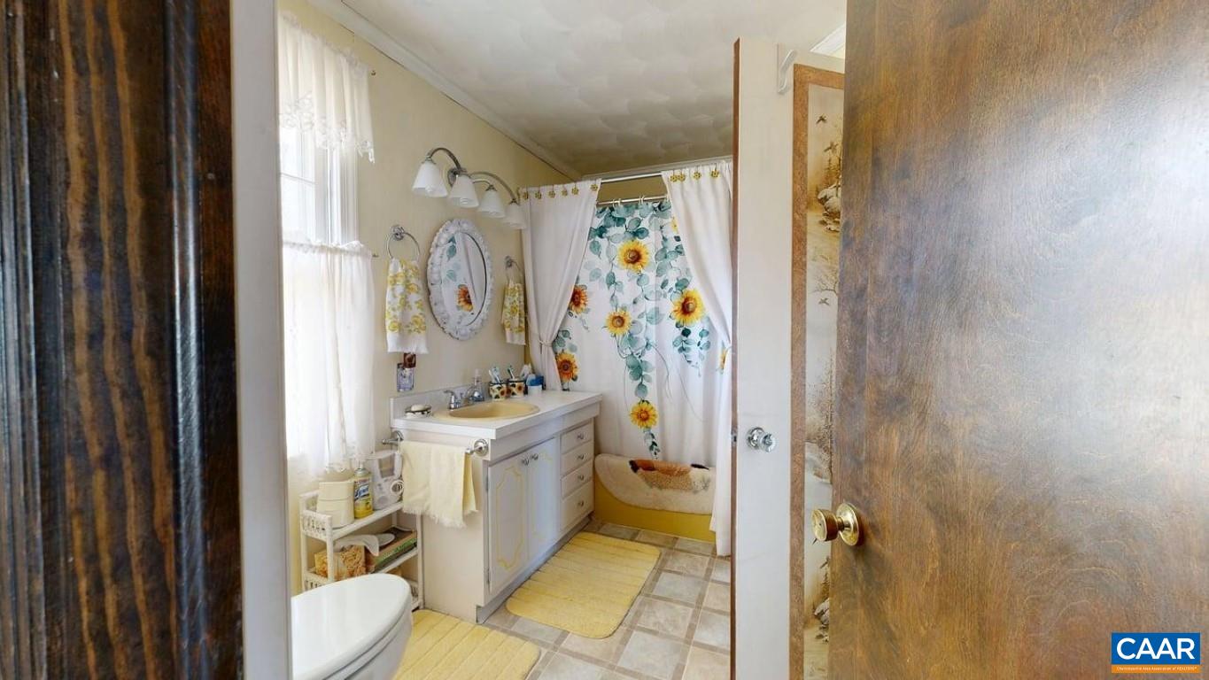 426 BURGESS RD, MADISON HEIGHTS, Virginia 24572, 2 Bedrooms Bedrooms, ,1 BathroomBathrooms,Residential,426 BURGESS RD,678198 MLS # 678198