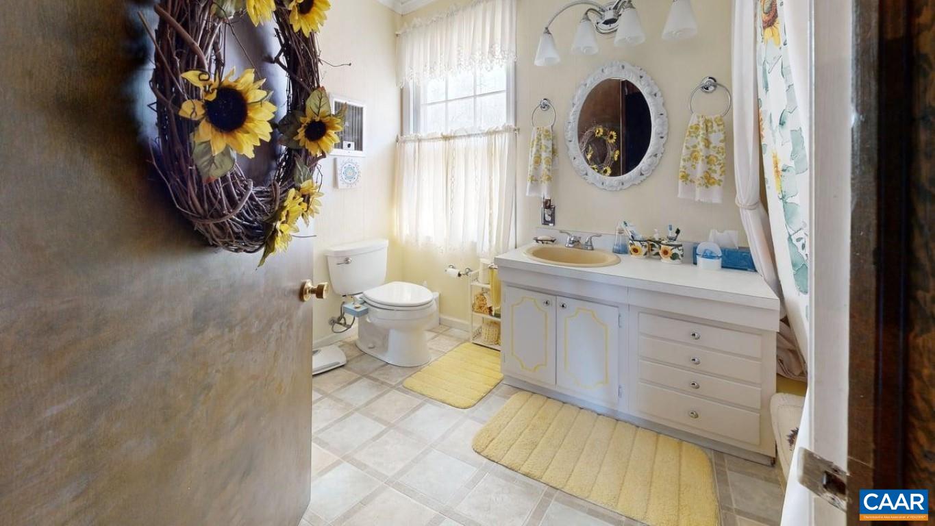 426 BURGESS RD, MADISON HEIGHTS, Virginia 24572, 2 Bedrooms Bedrooms, ,1 BathroomBathrooms,Residential,426 BURGESS RD,678198 MLS # 678198
