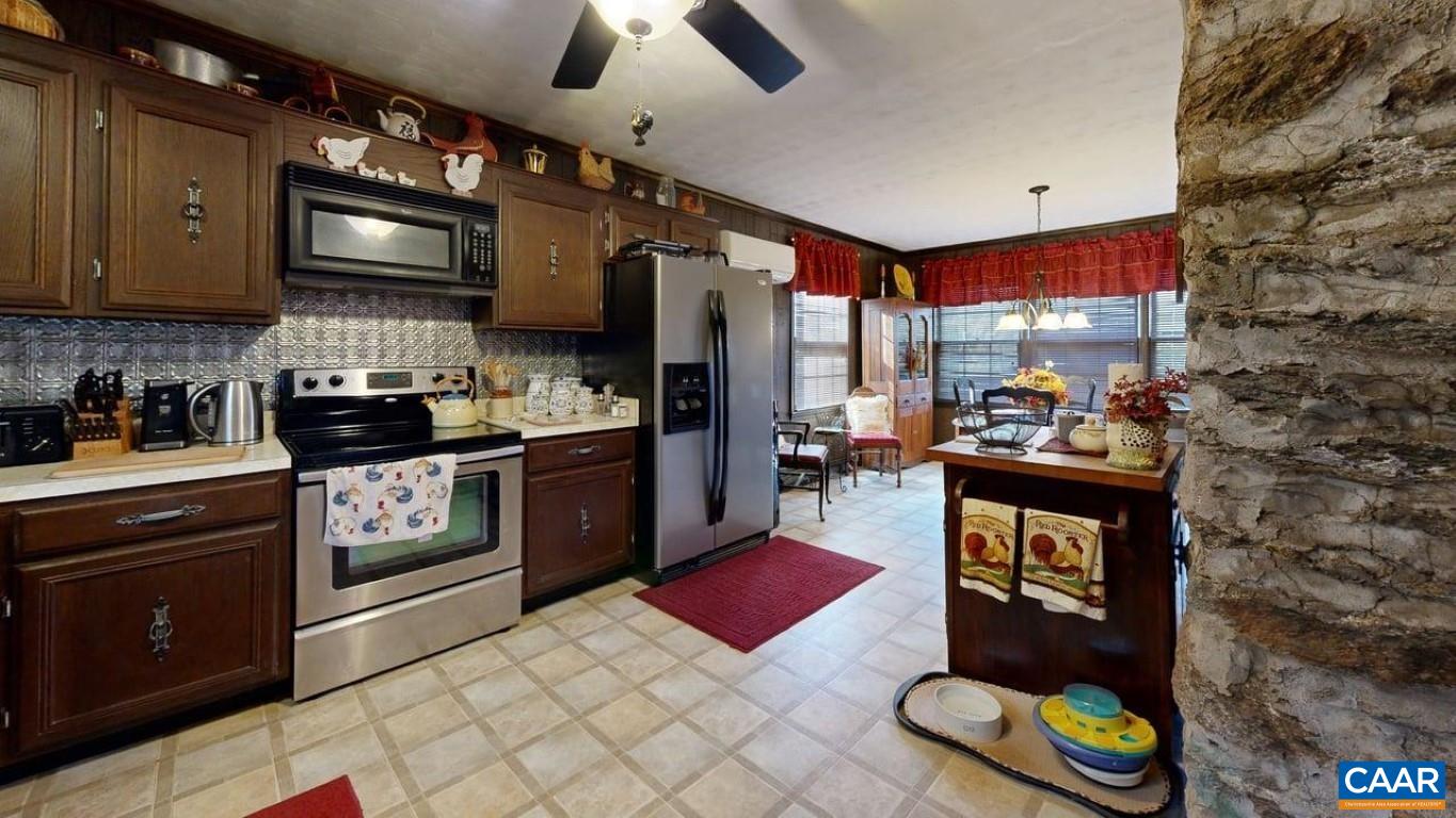 426 BURGESS RD, MADISON HEIGHTS, Virginia 24572, 2 Bedrooms Bedrooms, ,1 BathroomBathrooms,Residential,426 BURGESS RD,678198 MLS # 678198
