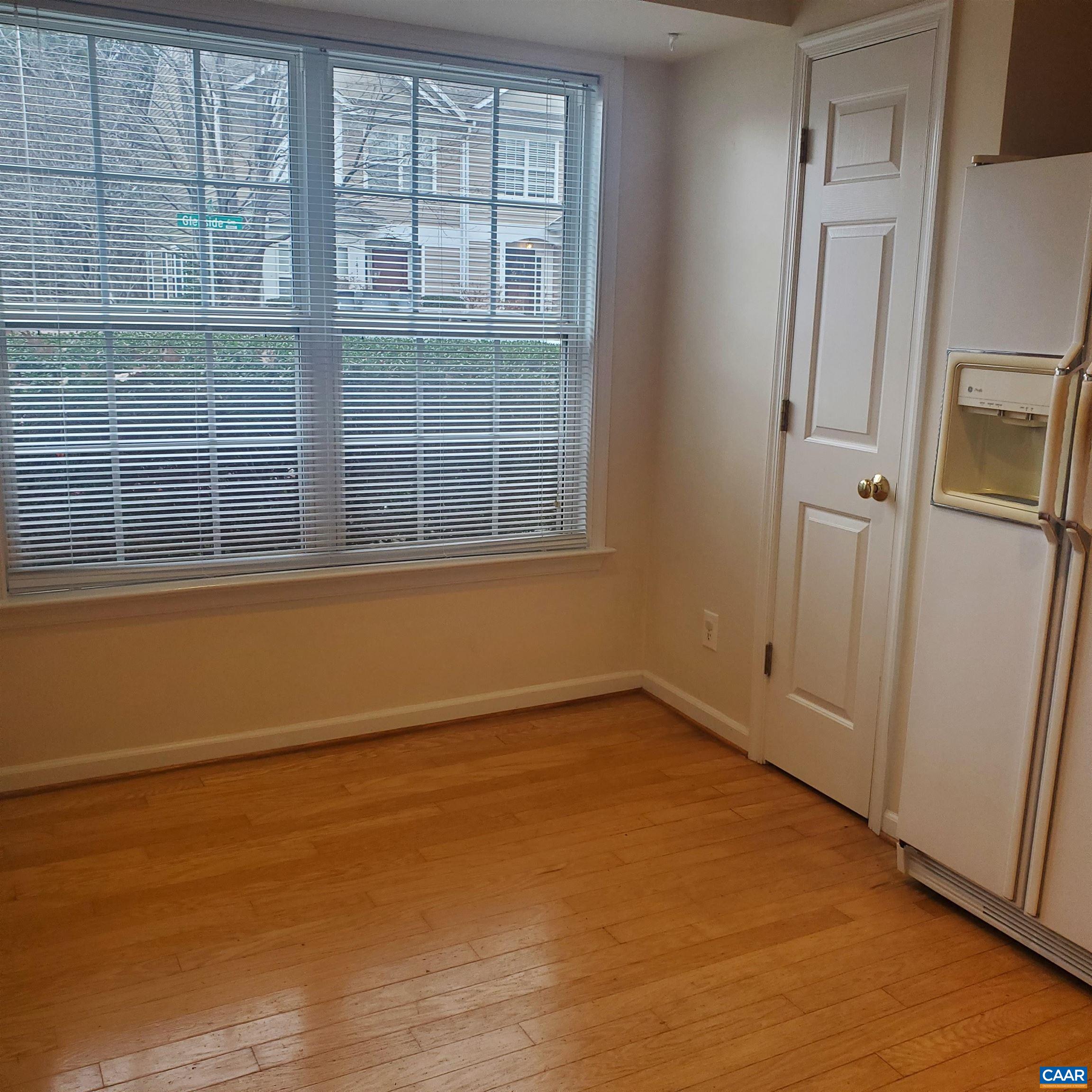 1408 GLENSIDE GREEN, CHARLOTTESVILLE, Virginia 22901, 3 Bedrooms Bedrooms, ,2 BathroomsBathrooms,Residential,1408 GLENSIDE GREEN,678202 MLS # 678202