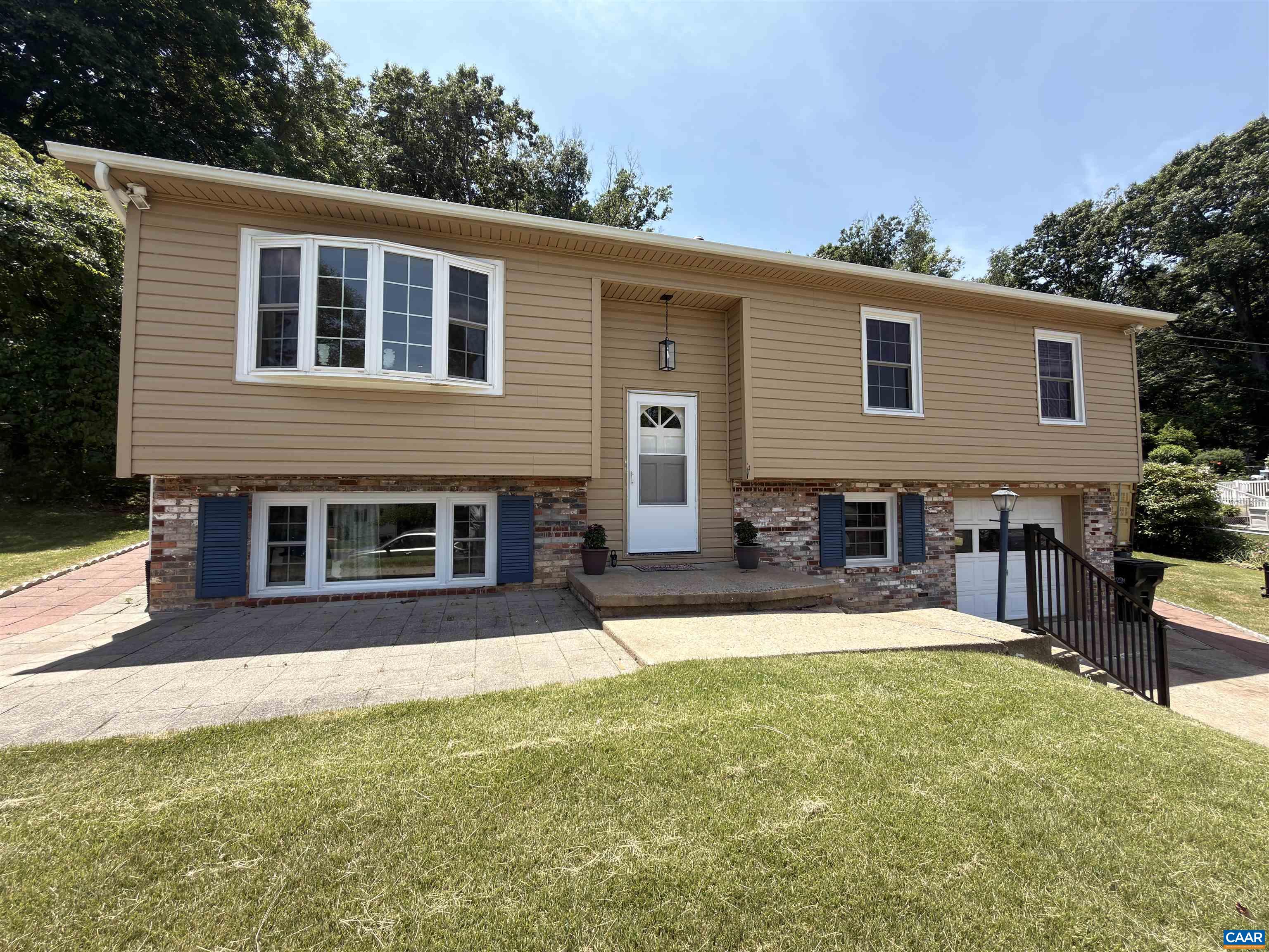 665 GLORIA PL, STAUNTON, Virginia 24401, 4 Bedrooms Bedrooms, ,3 BathroomsBathrooms,Residential,Lot 20 Blk 5 Sec 13-(Aug Co Plat 705/243),665 GLORIA PL,678204 MLS # 678204 665 GLORIA PL, STAUNTON, Virginia 24401, 4 Bedrooms Bedrooms, ,3 BathroomsBathrooms,Residential,Lot 20 Blk 5 Sec 13-(Aug Co Plat 705/243),665 GLORIA PL,678204 MLS # 678204